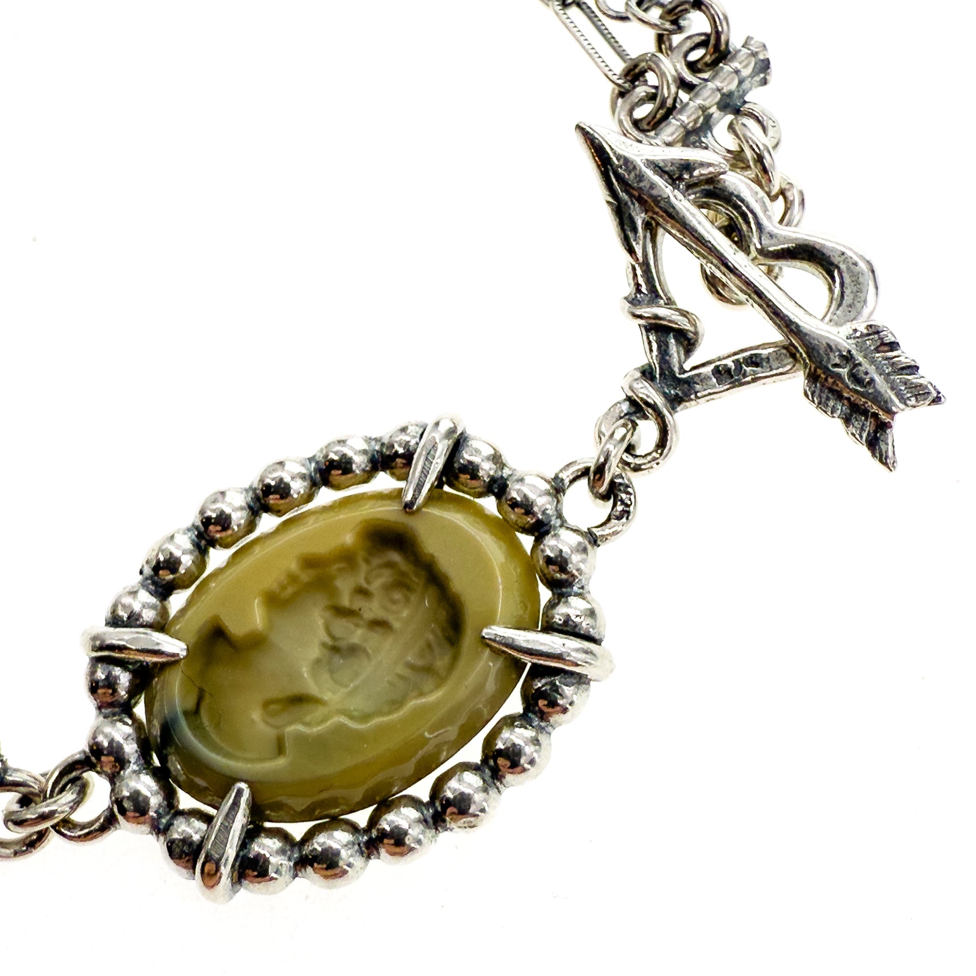 B 25e05 Ex-Voto Cameo Bracelet