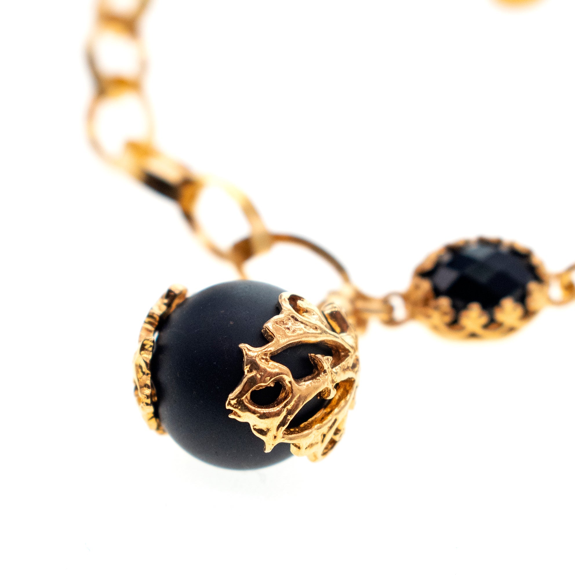 B 25g15B black Orb Charm Bracelet