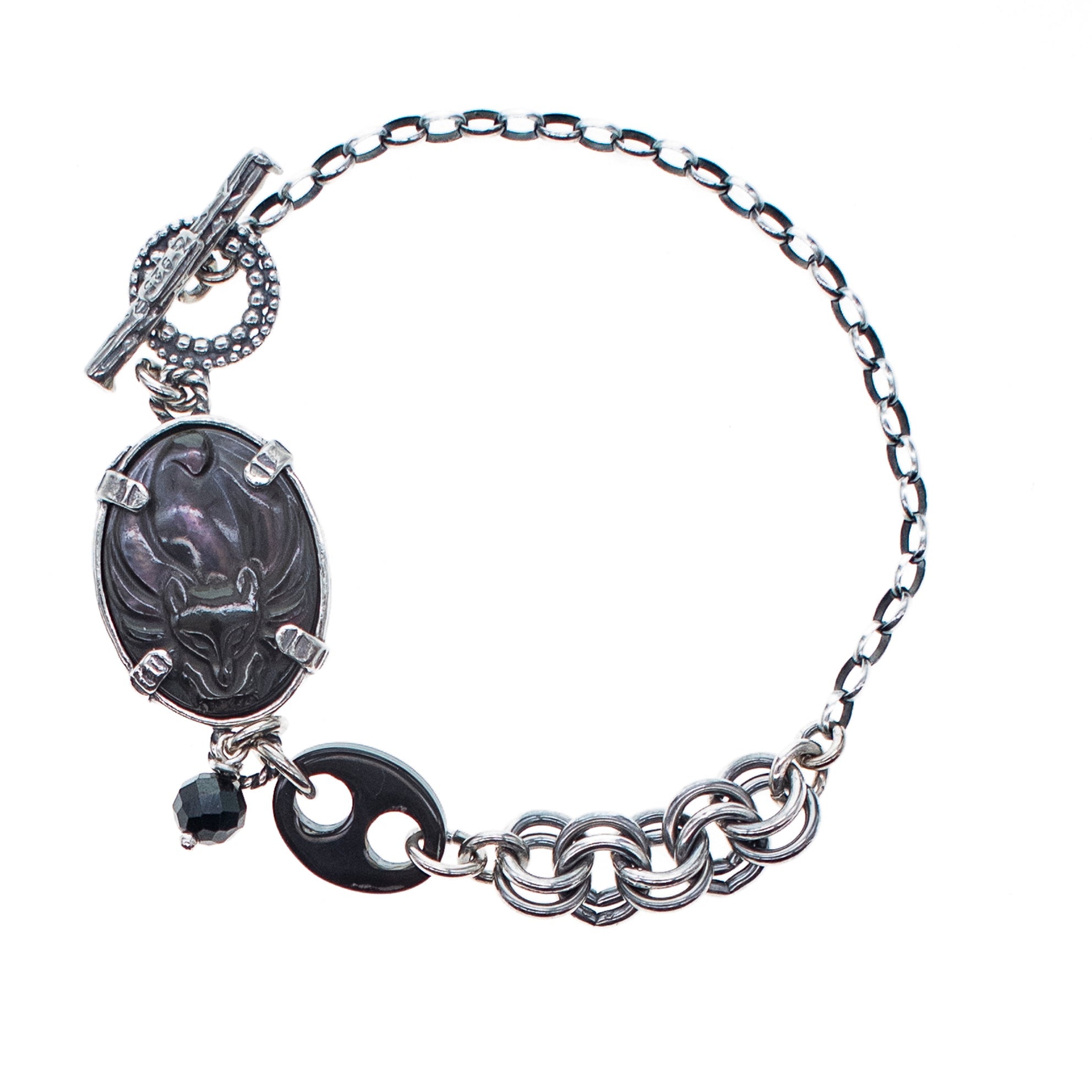 B 26a09B Black Mother of Pearl Cameo "Fox" Bracelet