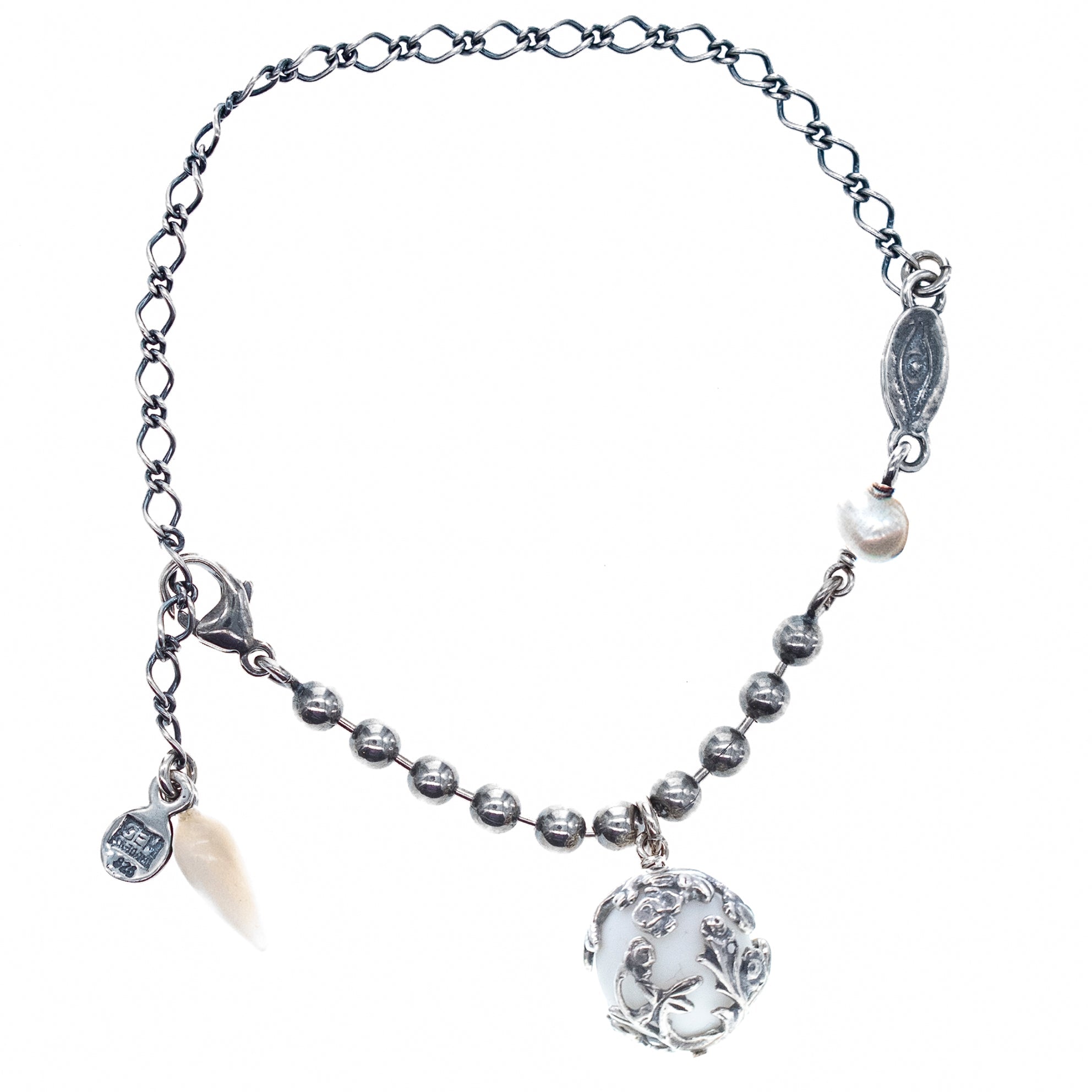 B 26a10 White Porcelain Drop Bracelet