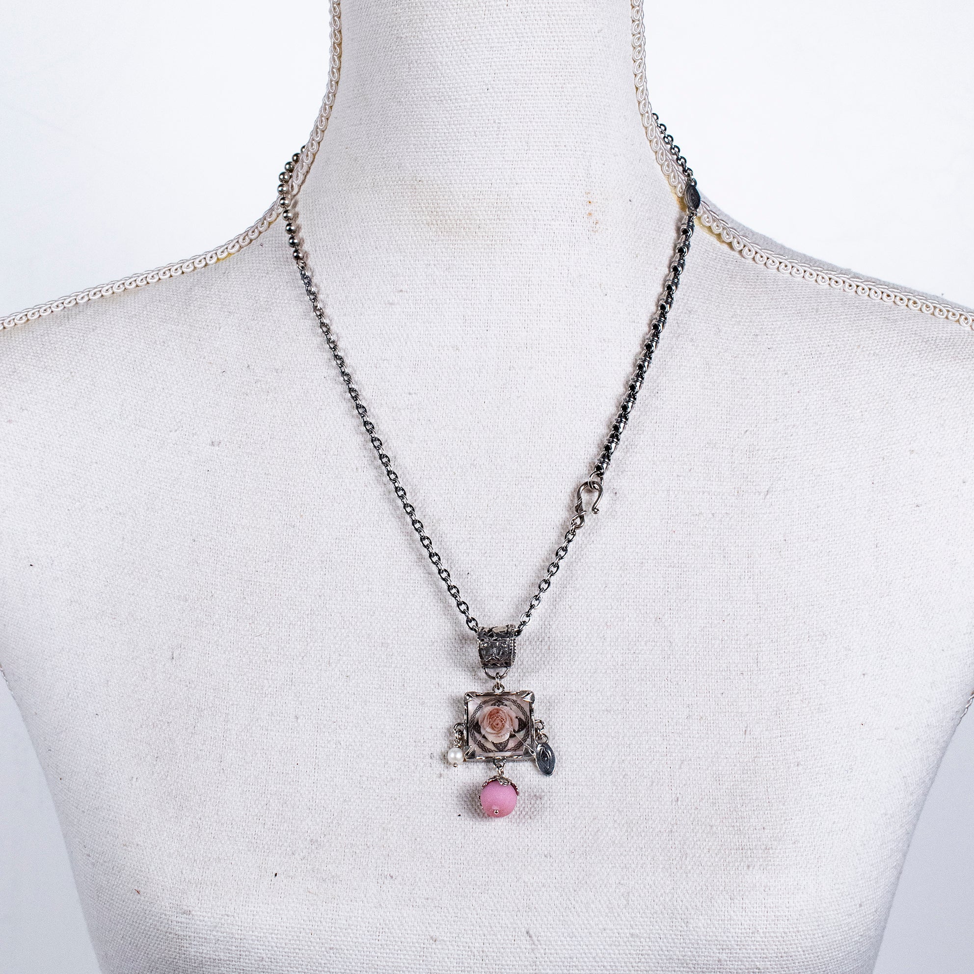 CH 242 Sterling Silver mixed Chain Necklace