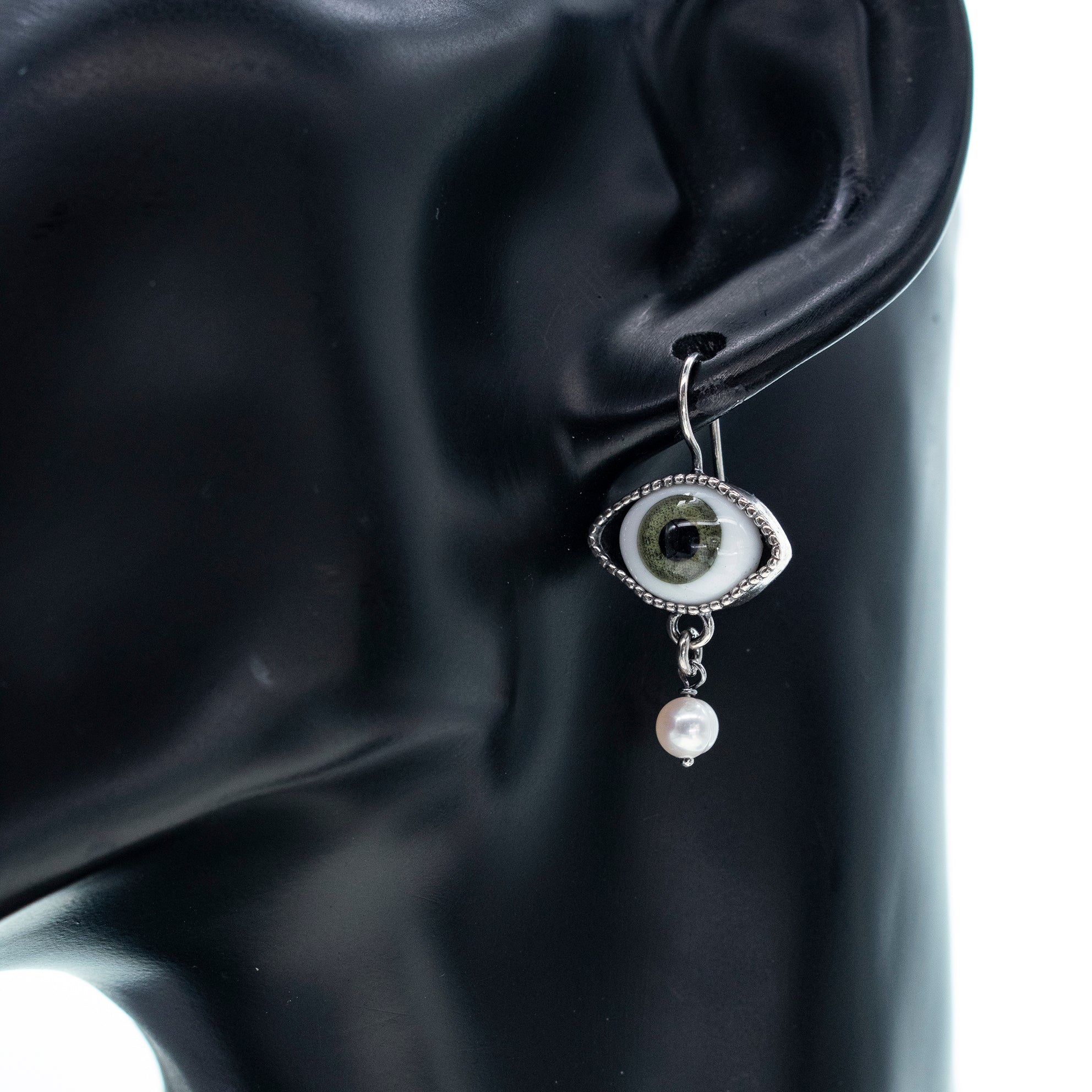 E 25a03D Eye Love You green Eye Earrings