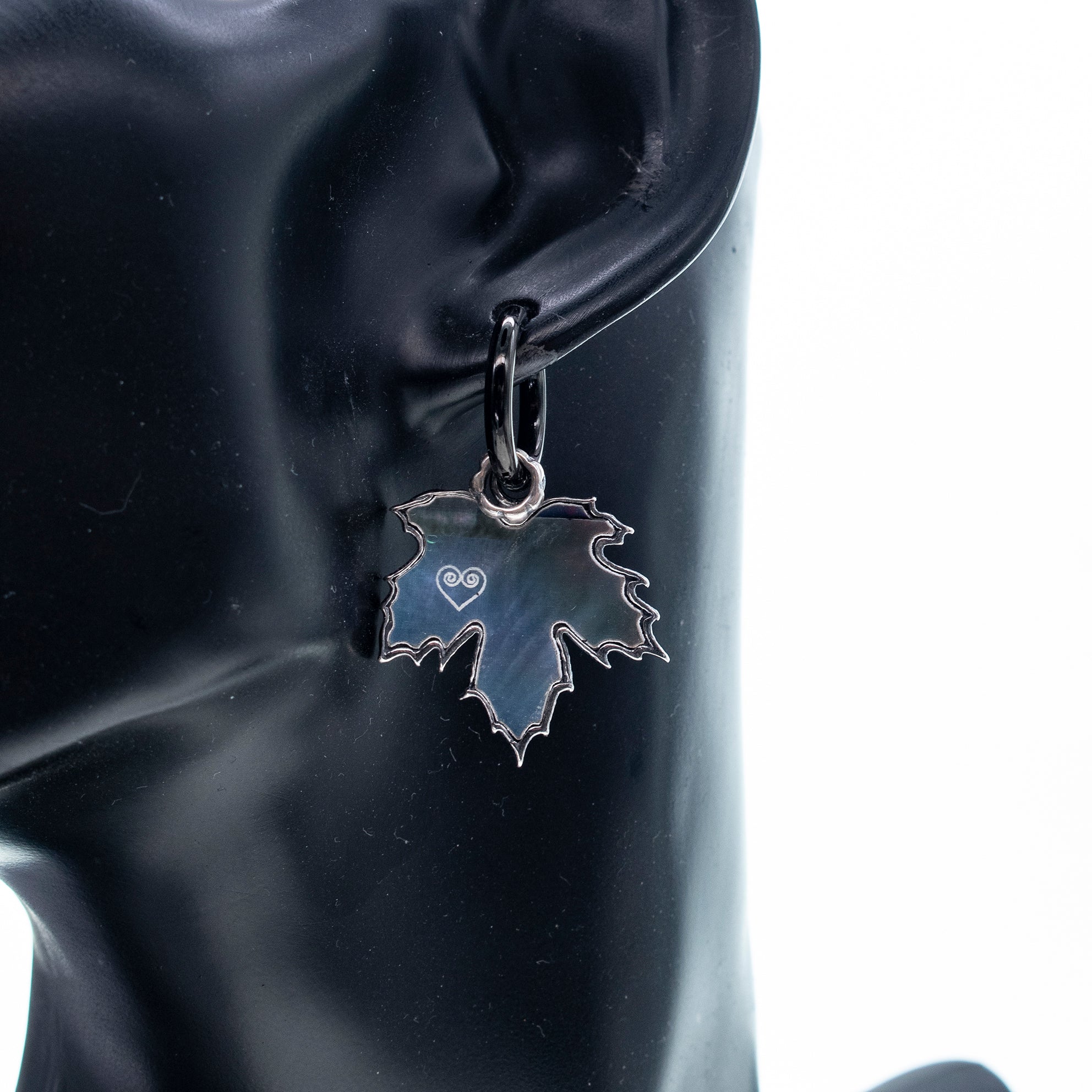 E 25f02B Grey Leaf Earrings
