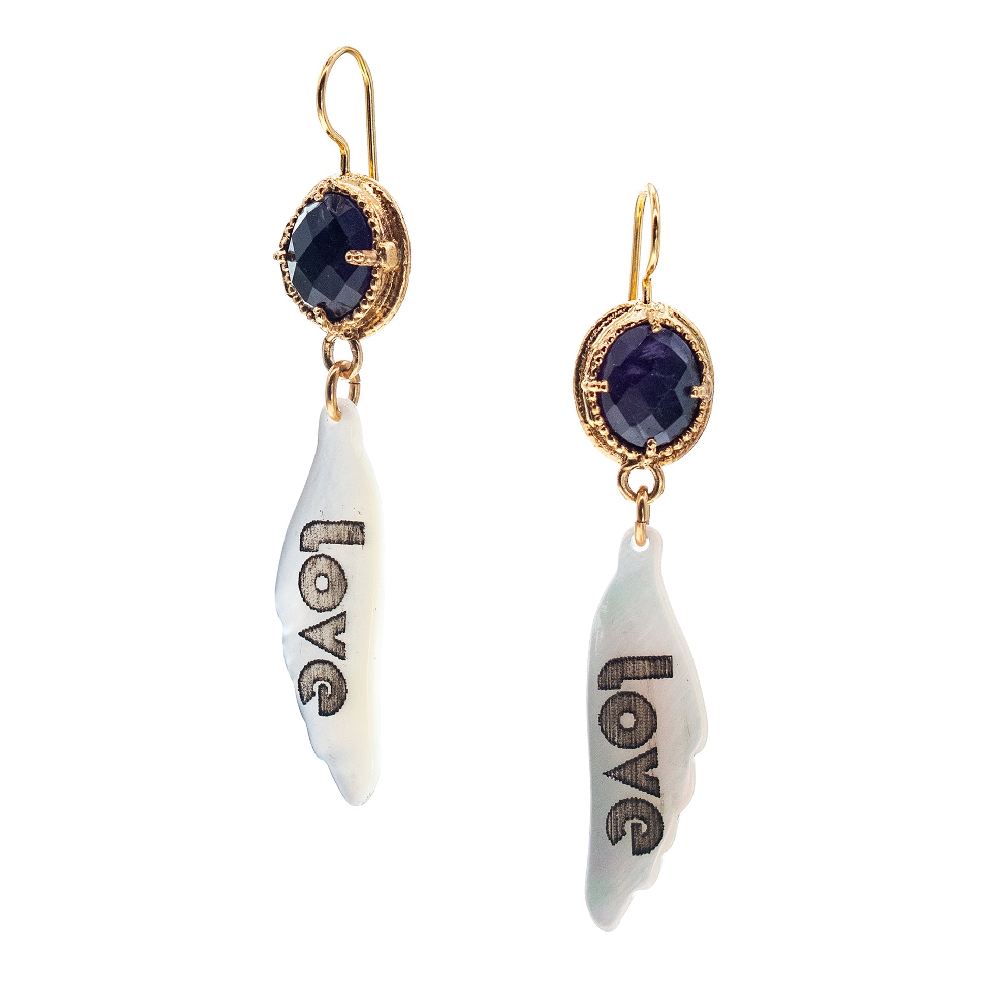 E 26g05 winged love earrings