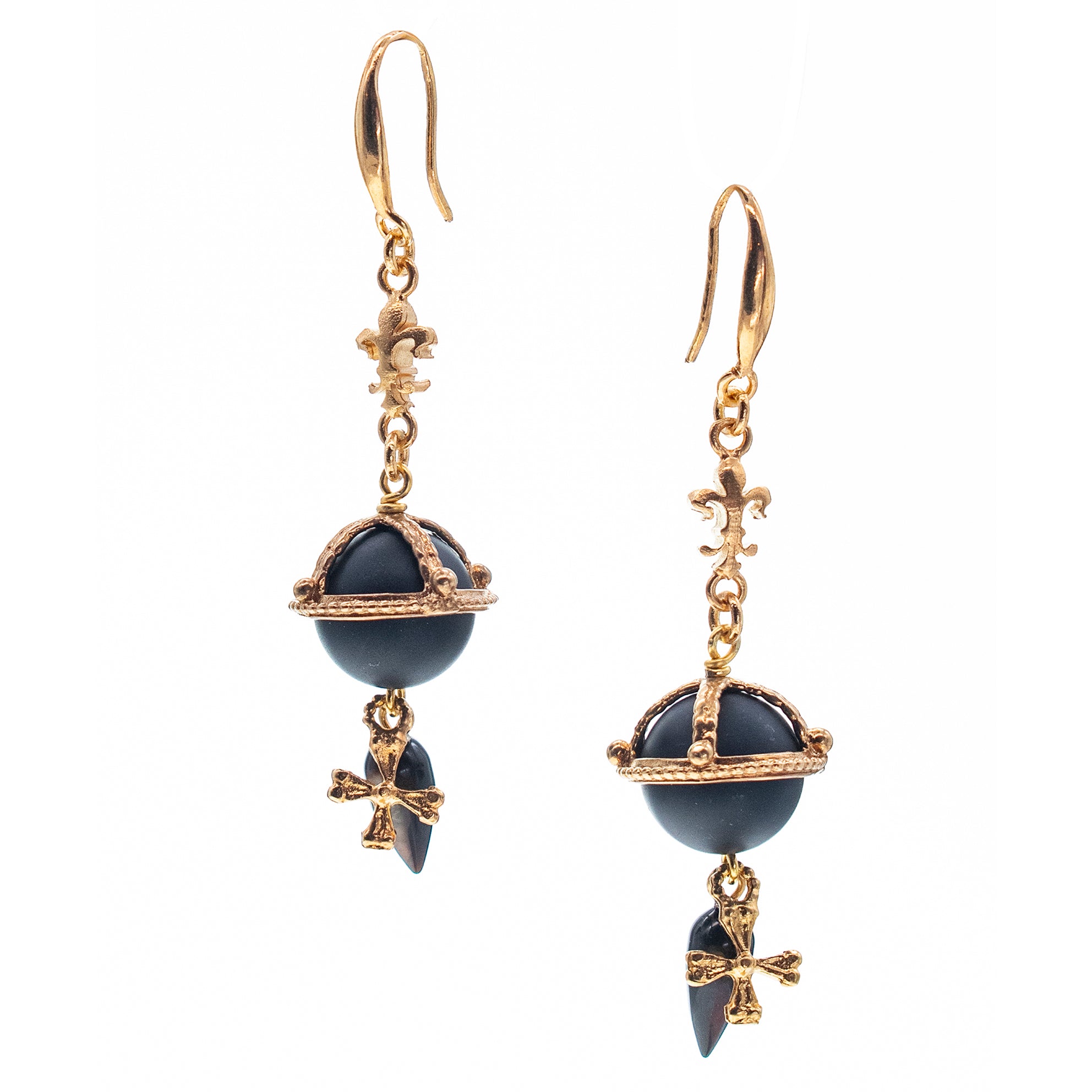 E 26g08 Black Royal Orb earrings
