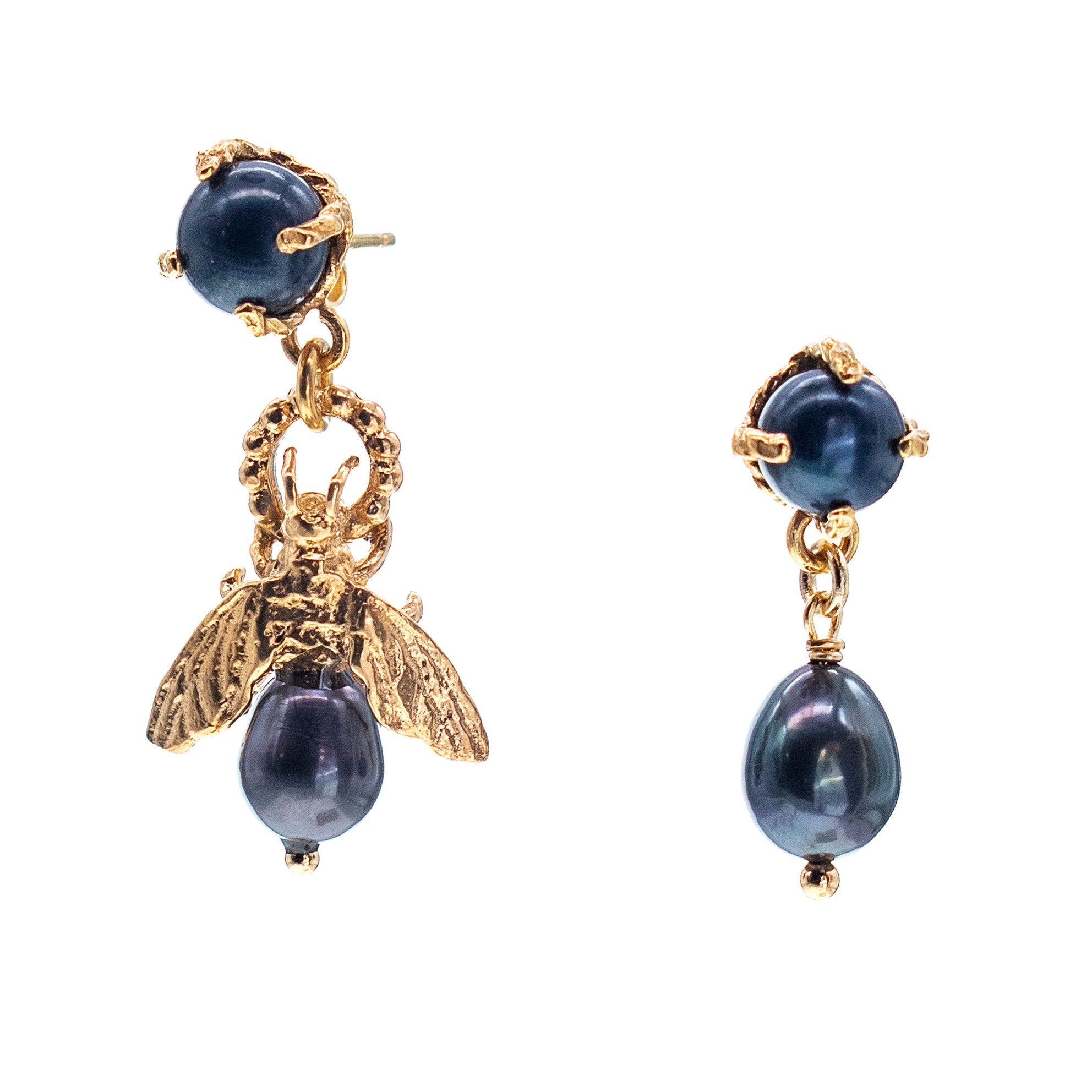 E 26g11 Black pearl bee my honey earrings