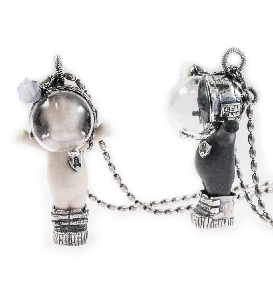 BS42A Happy Baby "Major Tom" white and silver Necklace