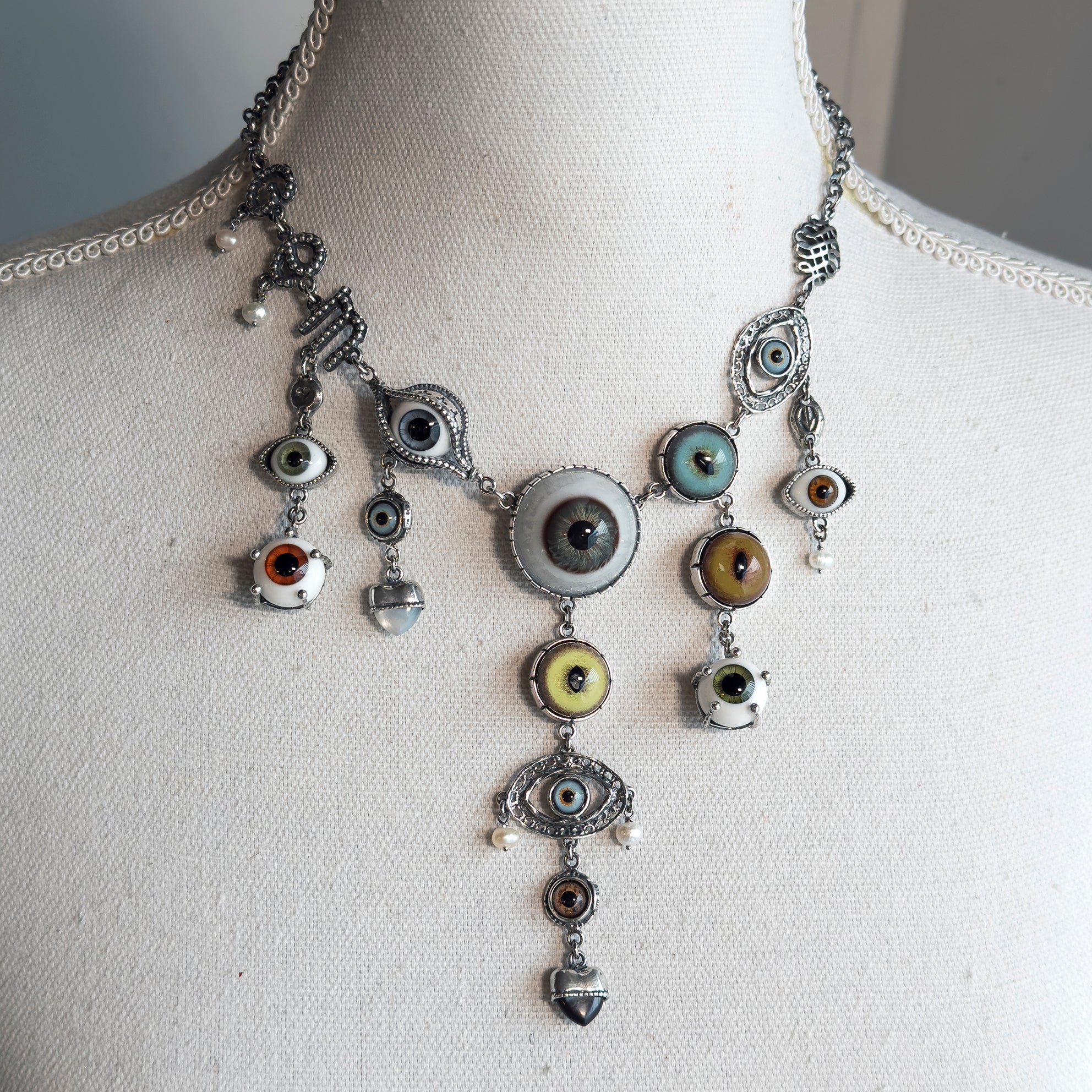 NK 25a01 eye love you statement necklace