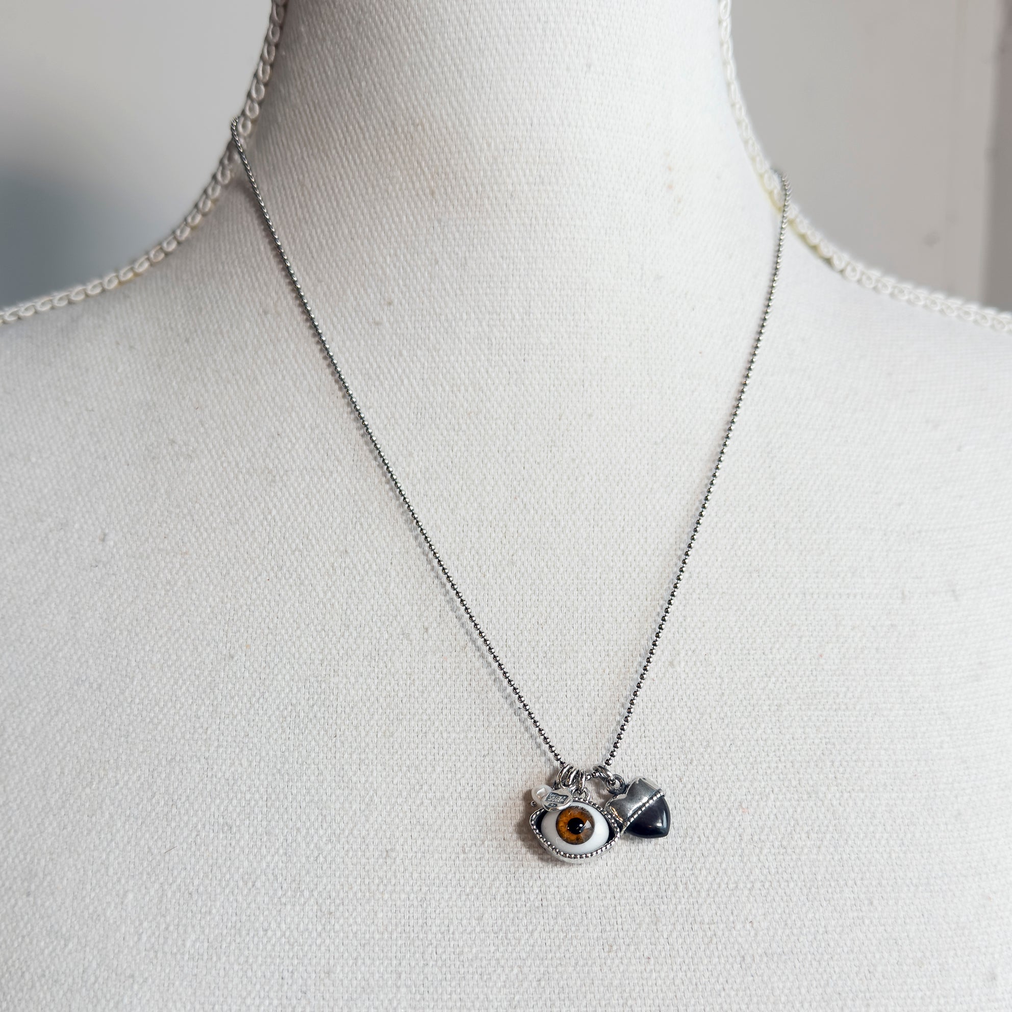 NK 25a11-SC brown eye love you necklace short
