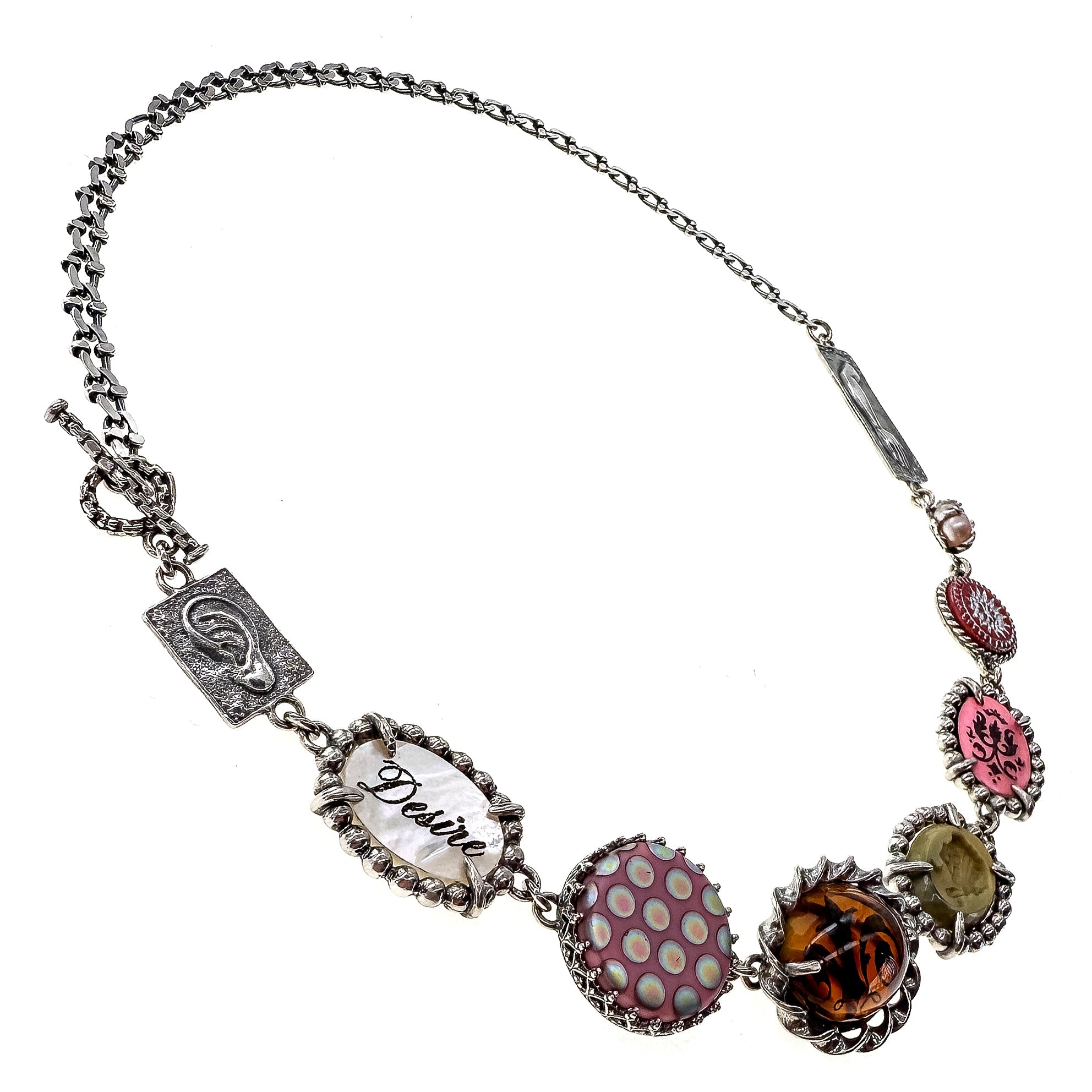 NK 25e04 Desire Collar Necklace