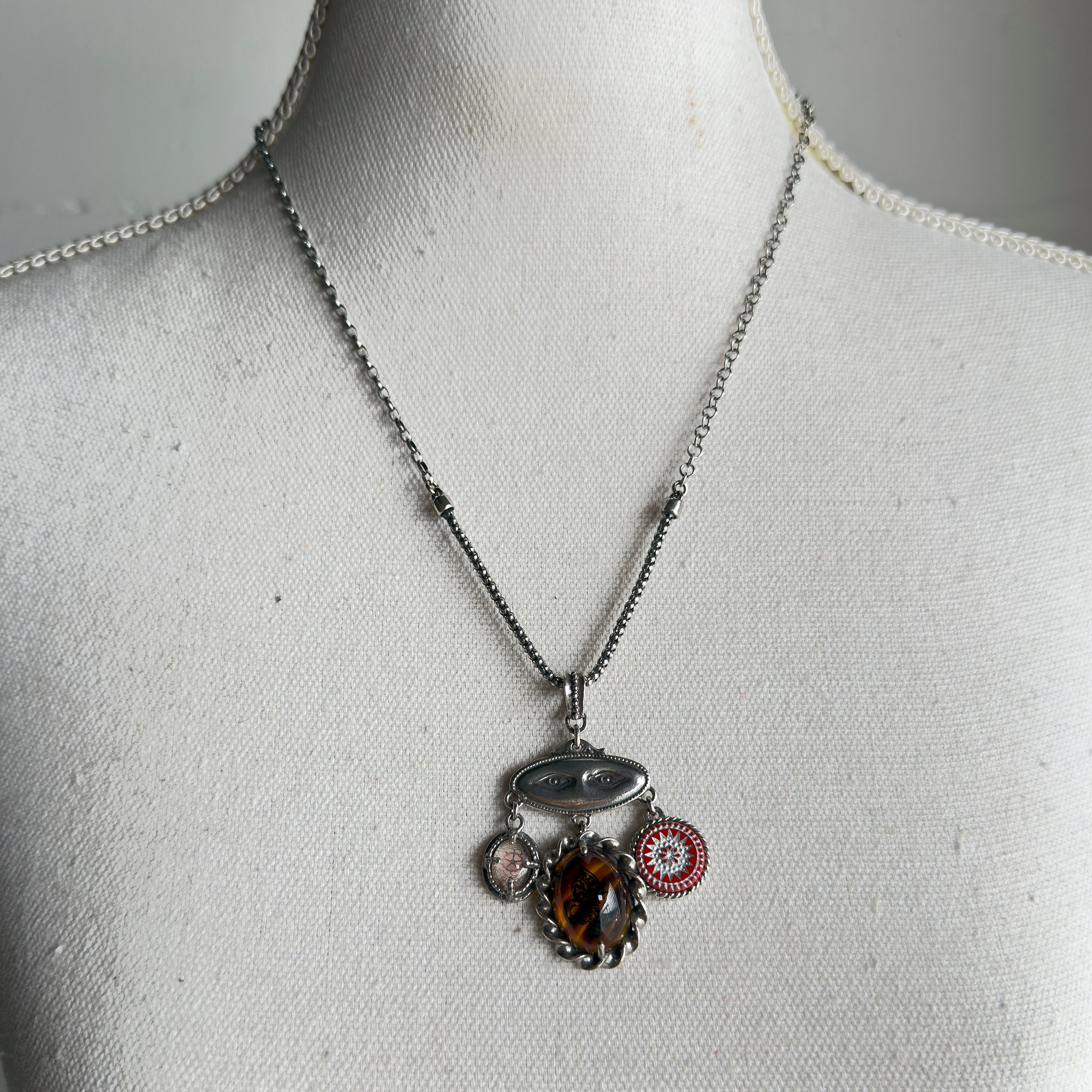 NK 25e08 Pink red Chandelier Necklace