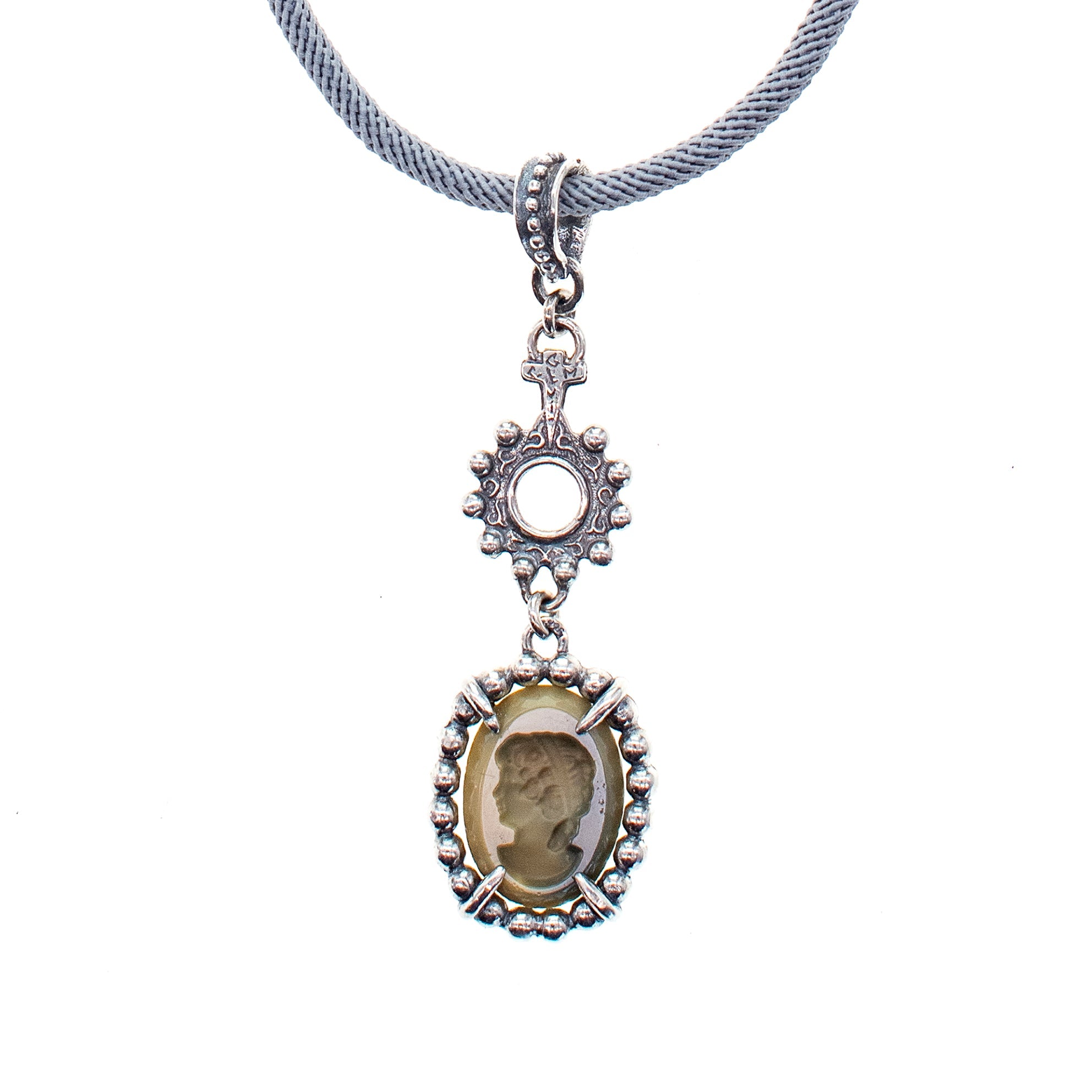 NK 25e18 Vintage Cameo Cord Pendant Necklace