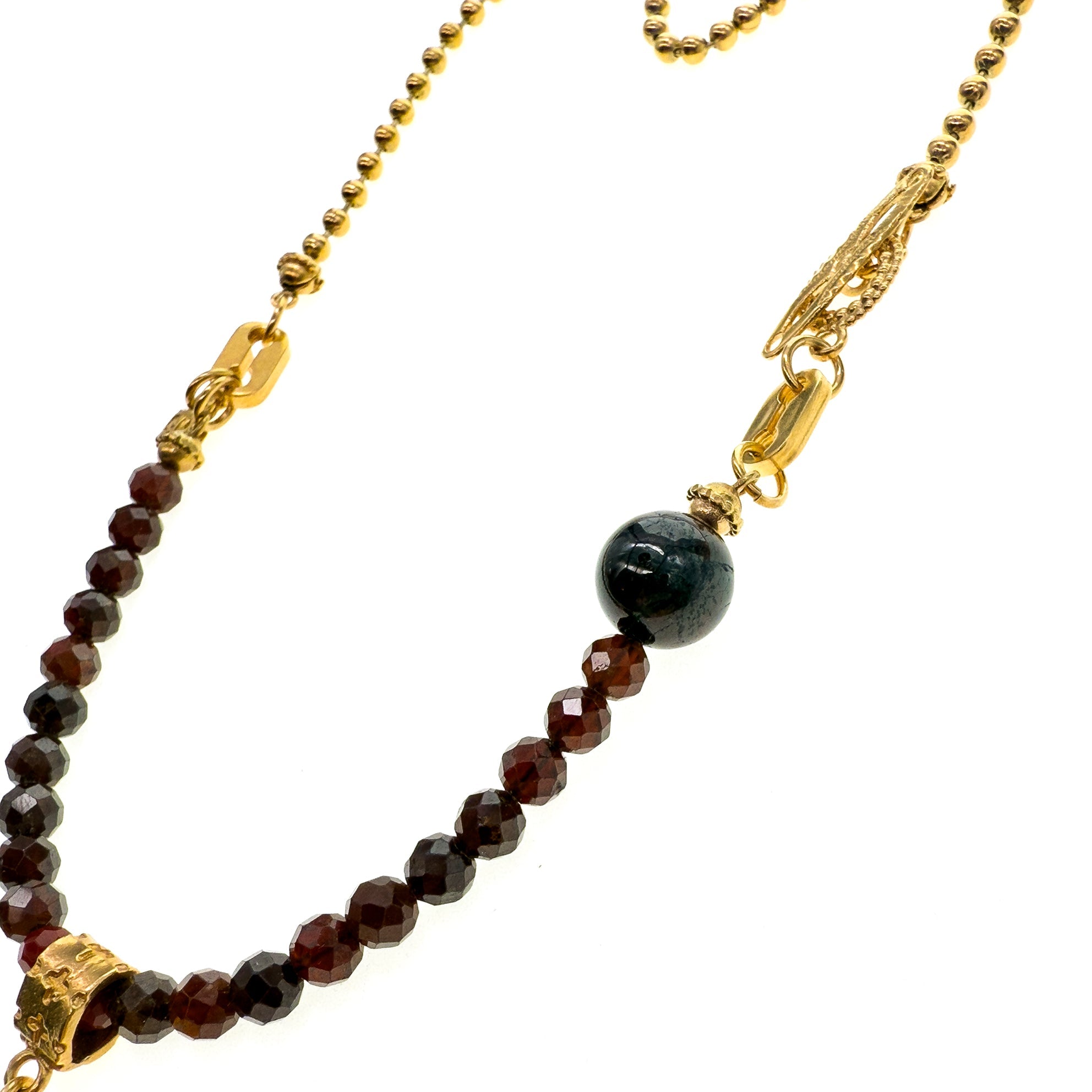 NK 25g26C Pink Intaglio Garnet Bead Necklace