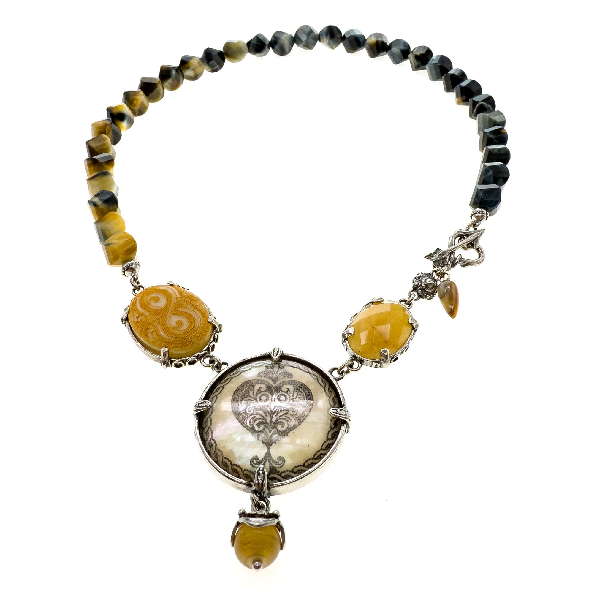 NK 25h02A Heart of Gold necklace