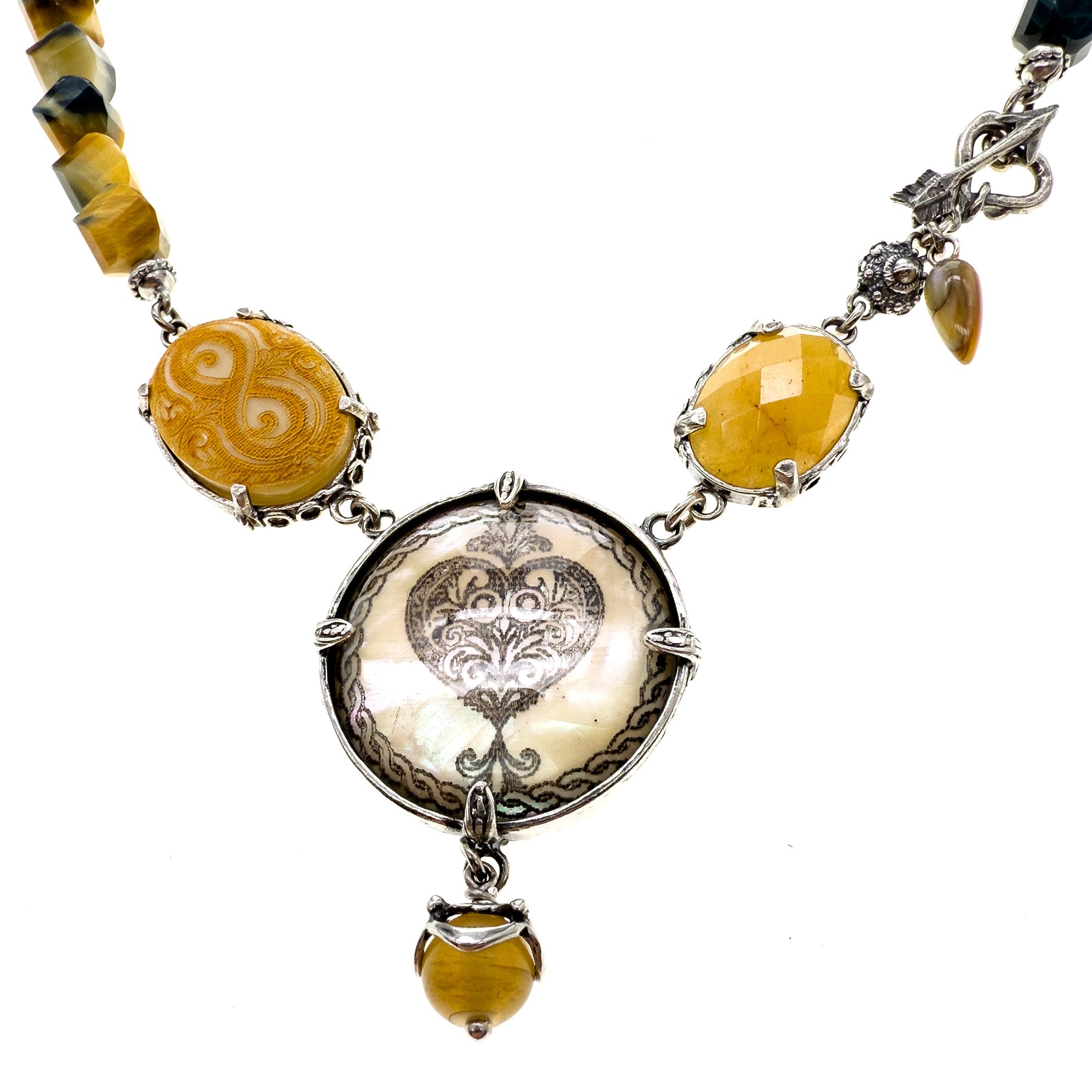 NK 25h02A Heart of Gold necklace