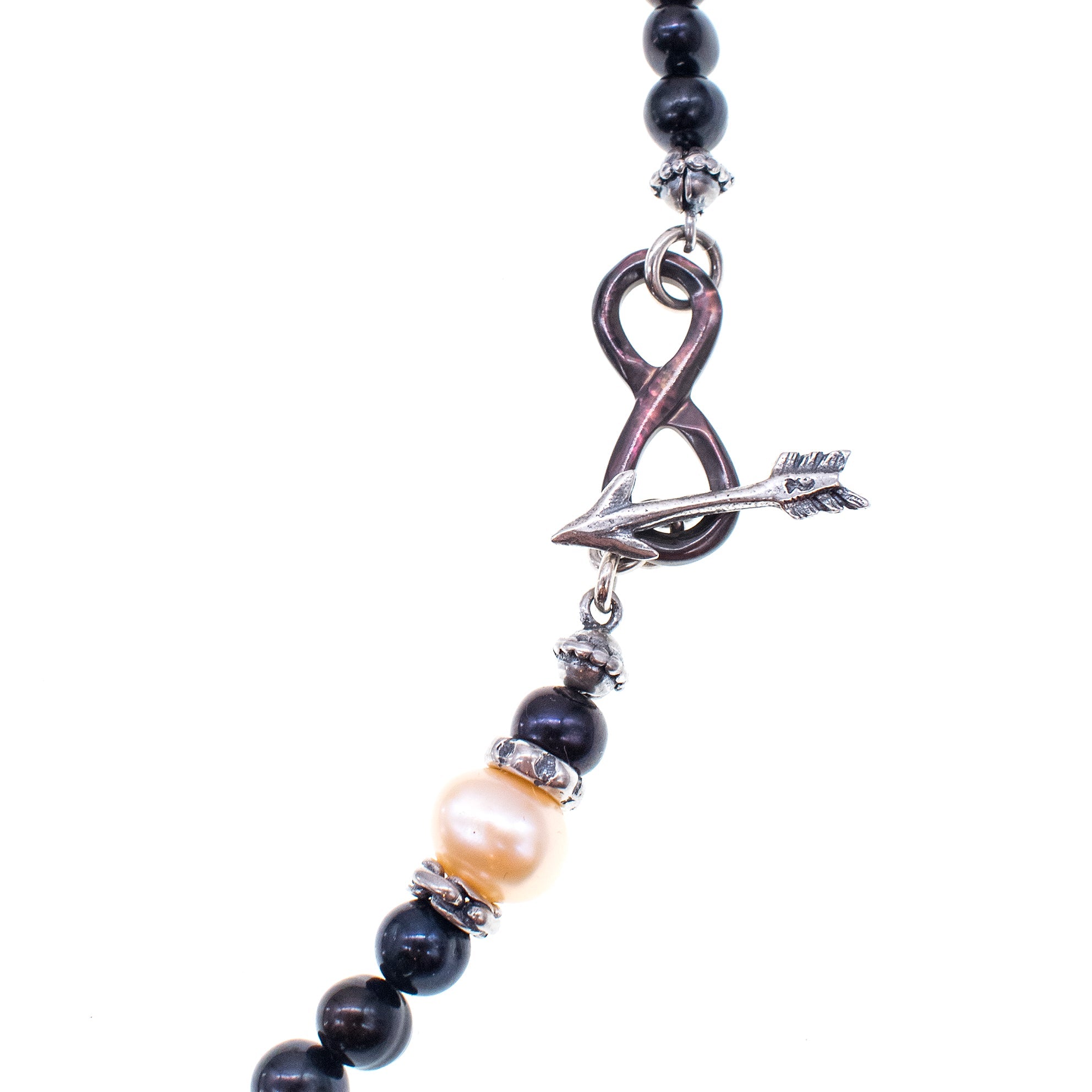NK 25h04B black Whispering Heart necklace