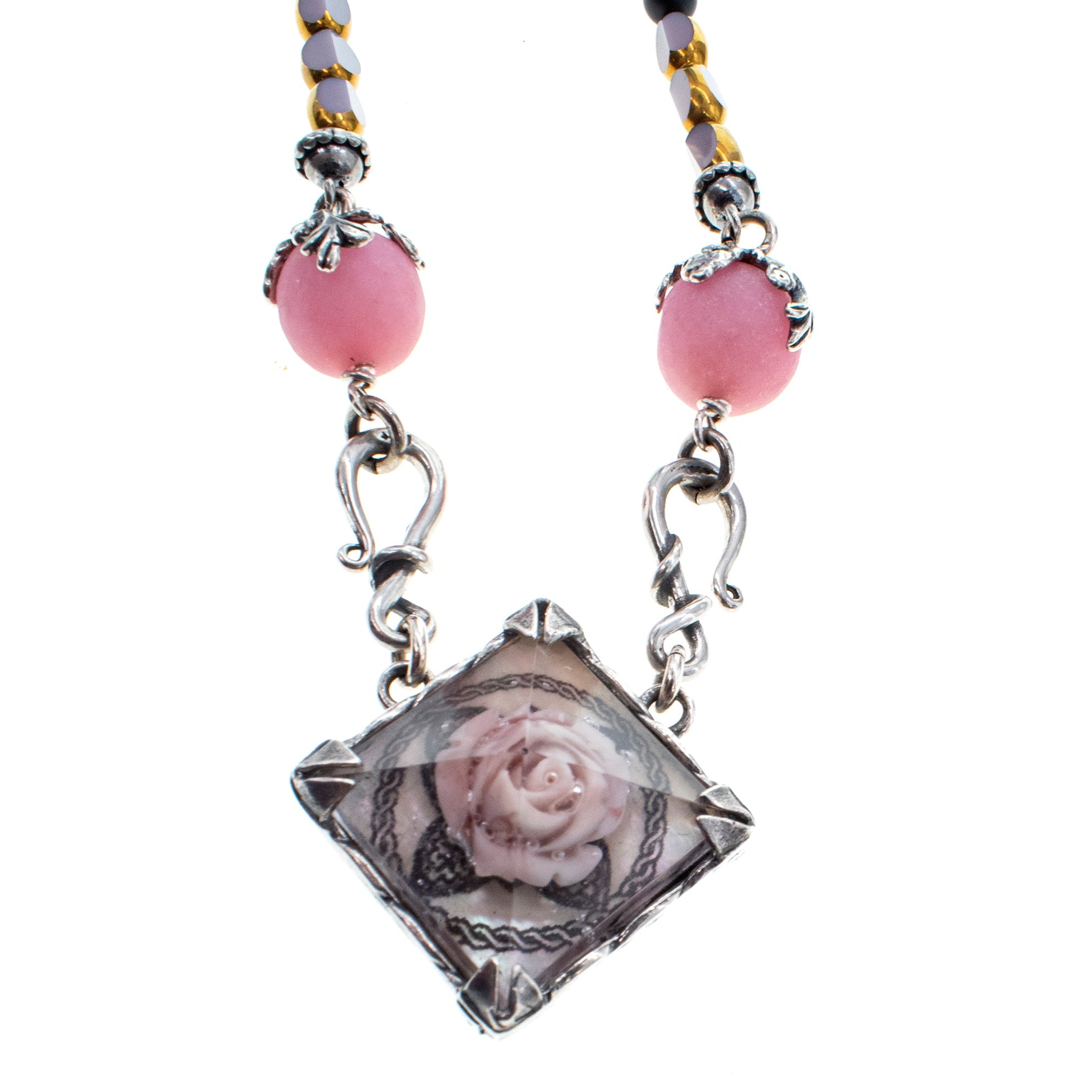 NK 26a11 Black Matte Onyx And Rose Resin Necklace