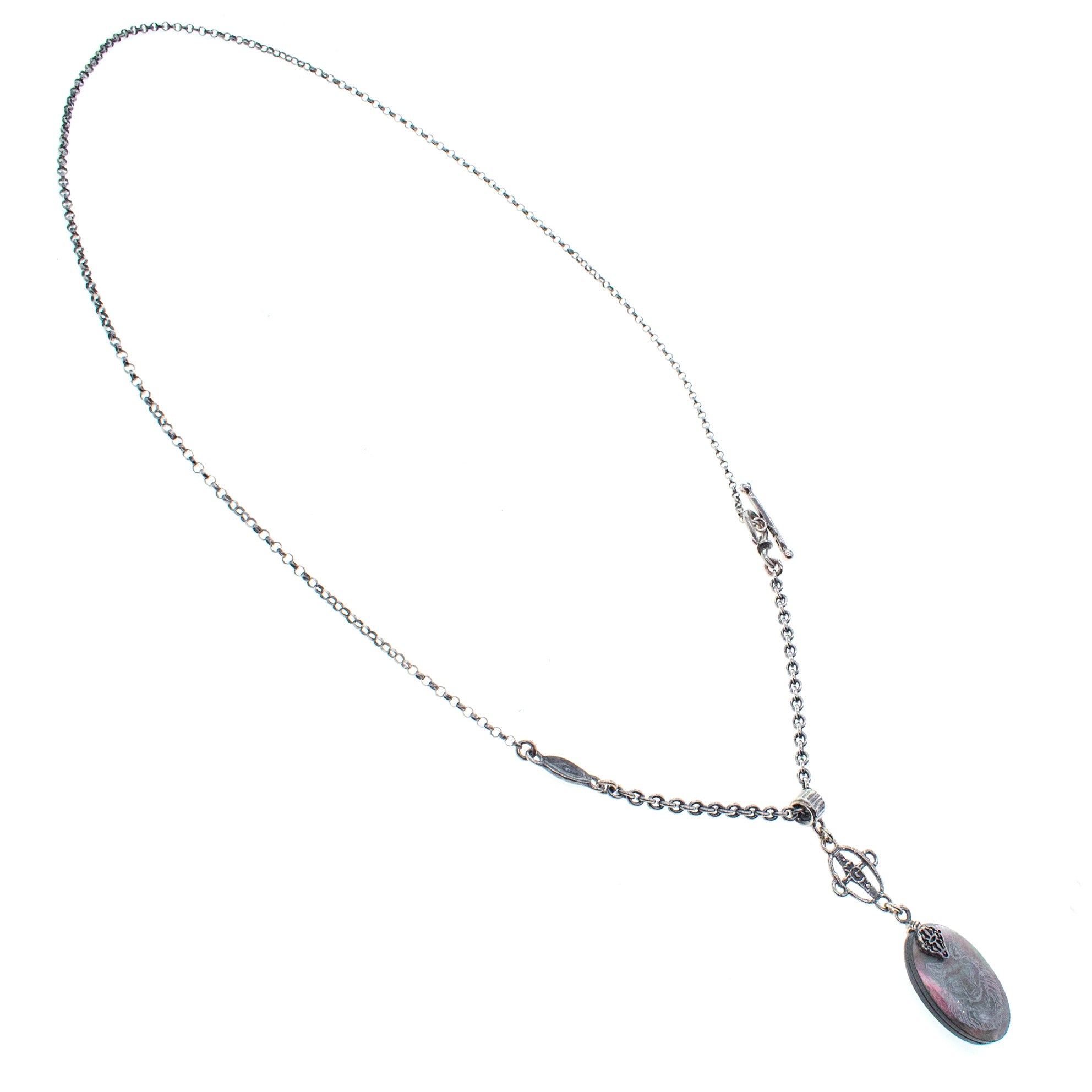 NK 26a20 Engraved Mother of Pearl "Wolf" Necklace