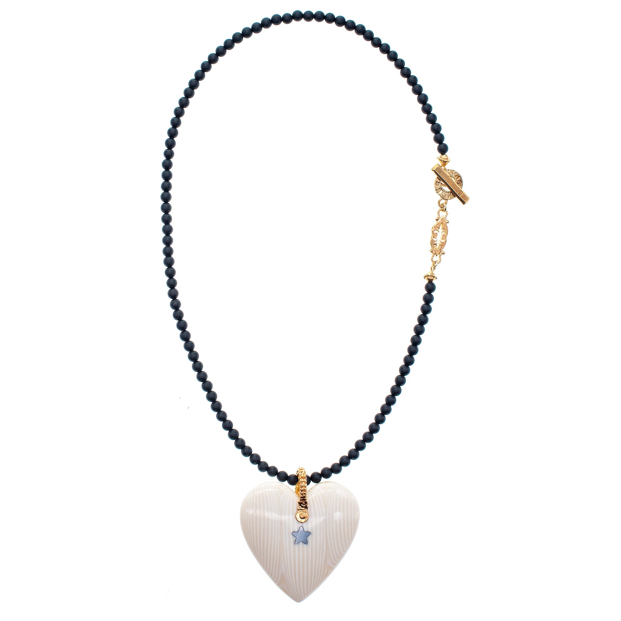 NK 26g07 Onyx bead heart necklace