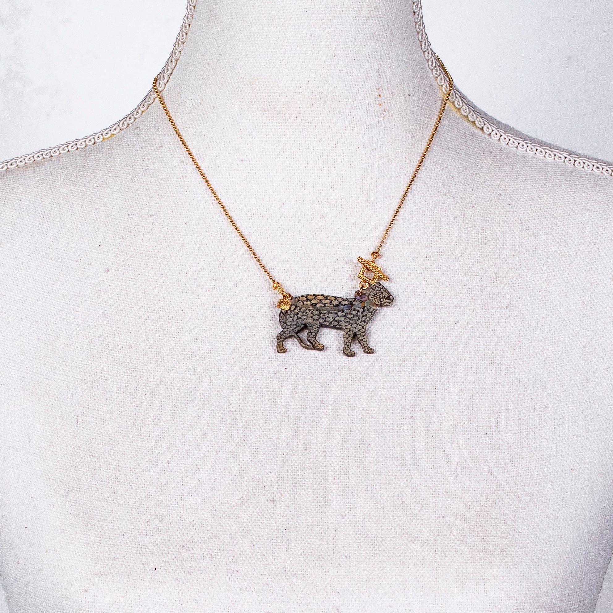 NK 26g17 gold panther necklace