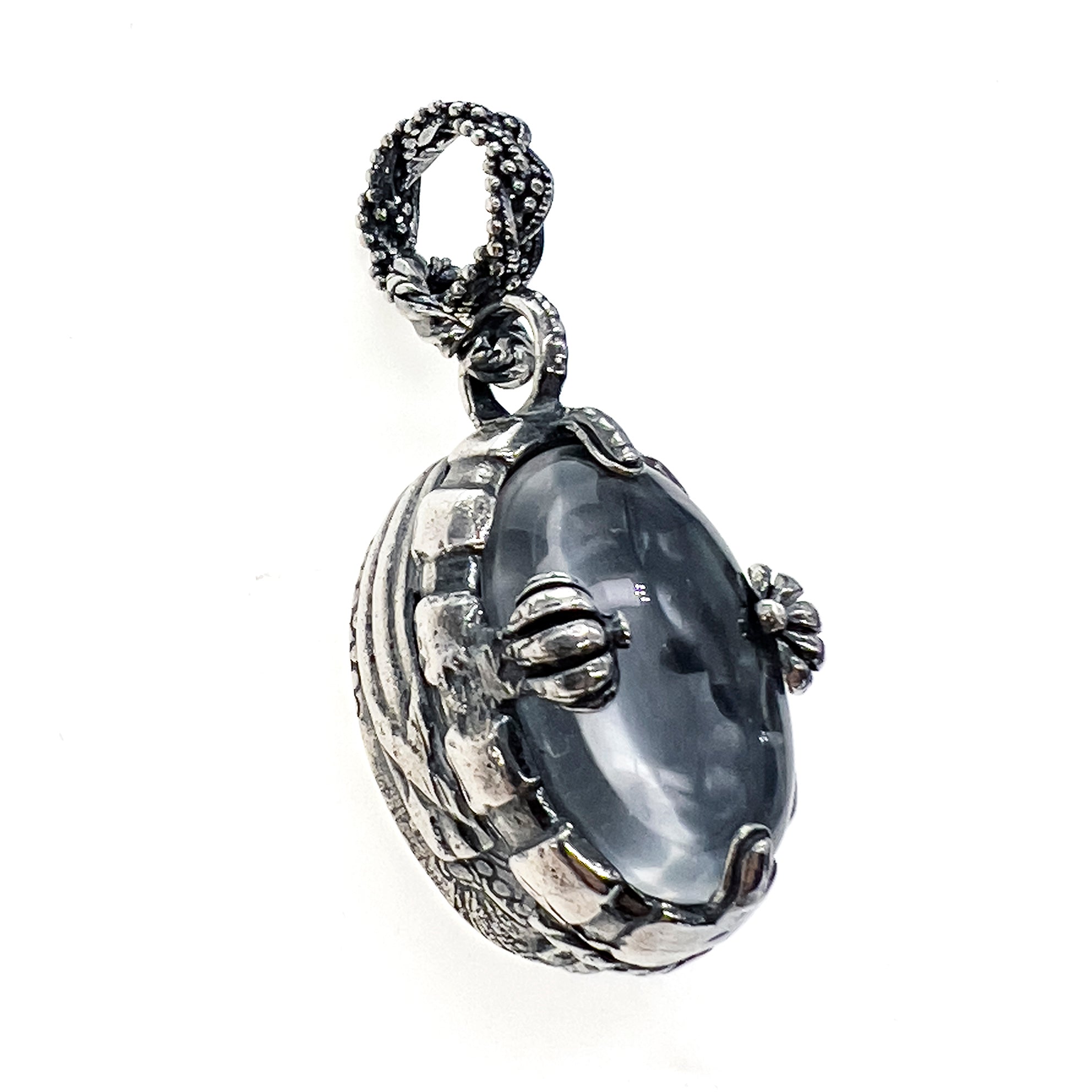 P 24e02 Pendant "Through The Looking Glass"