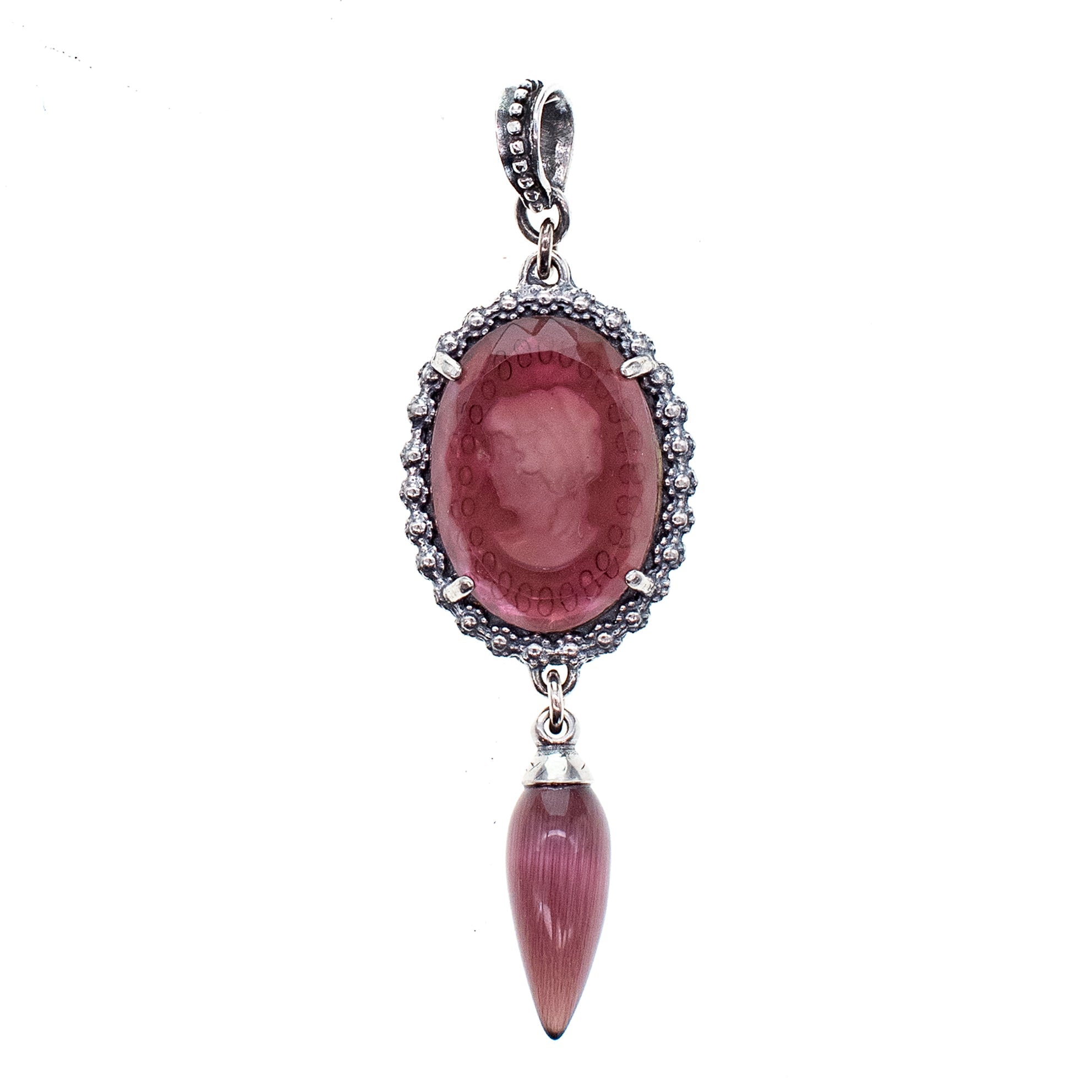 P 25e03 Mauve Pink Vintage Cameo Pendant