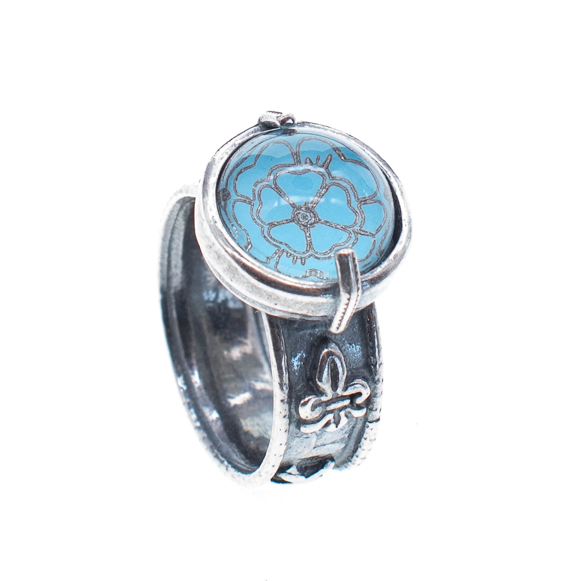 R 25e15B Blue Intaglio Ring