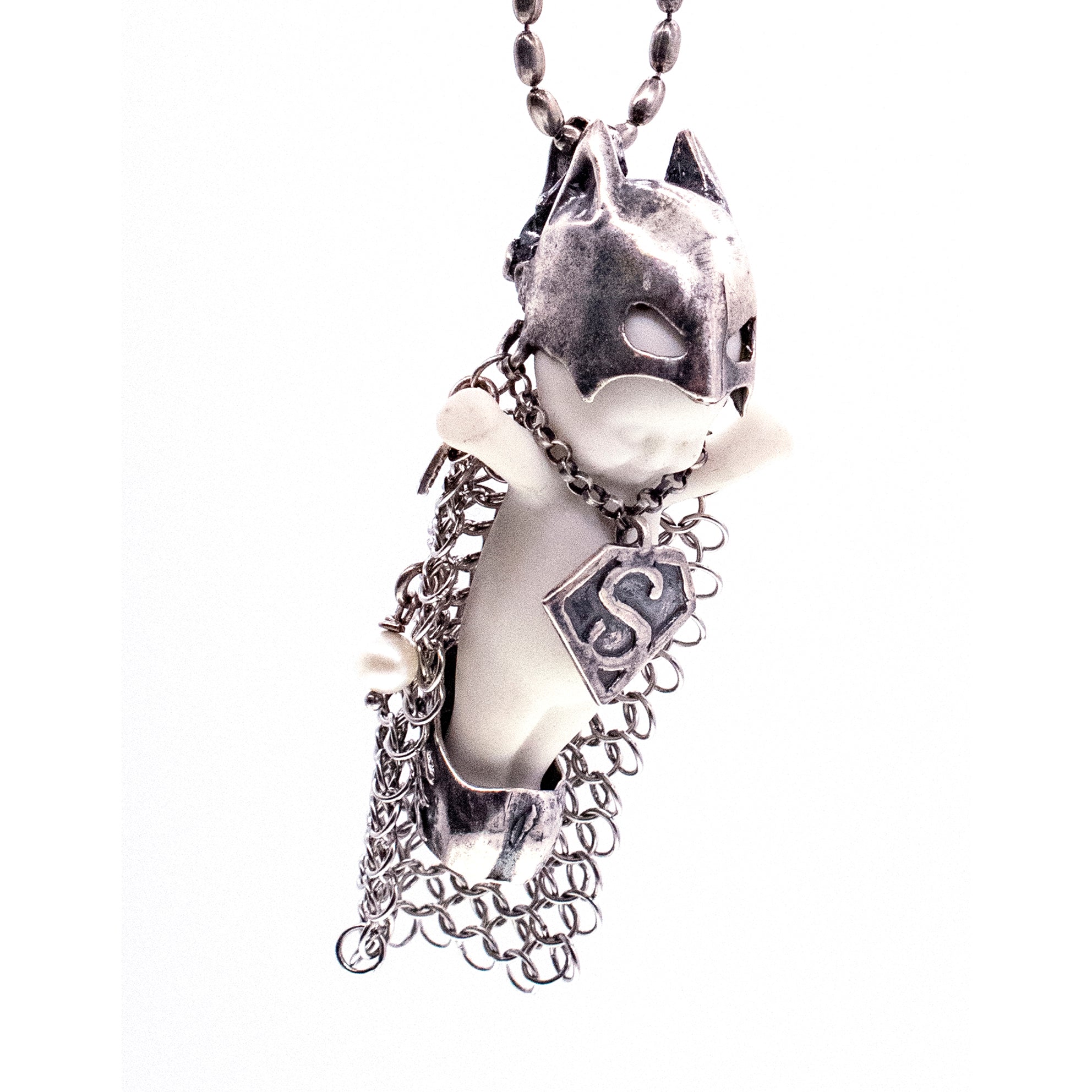 BS39A Happy Baby "Hero on heels" white and silver Necklace