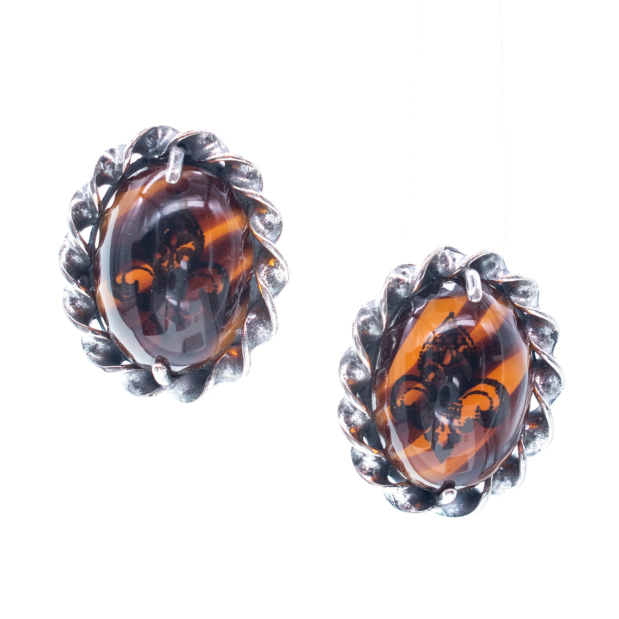 EC 25e30 Turtle Fleur-de-Lis Ear clips
