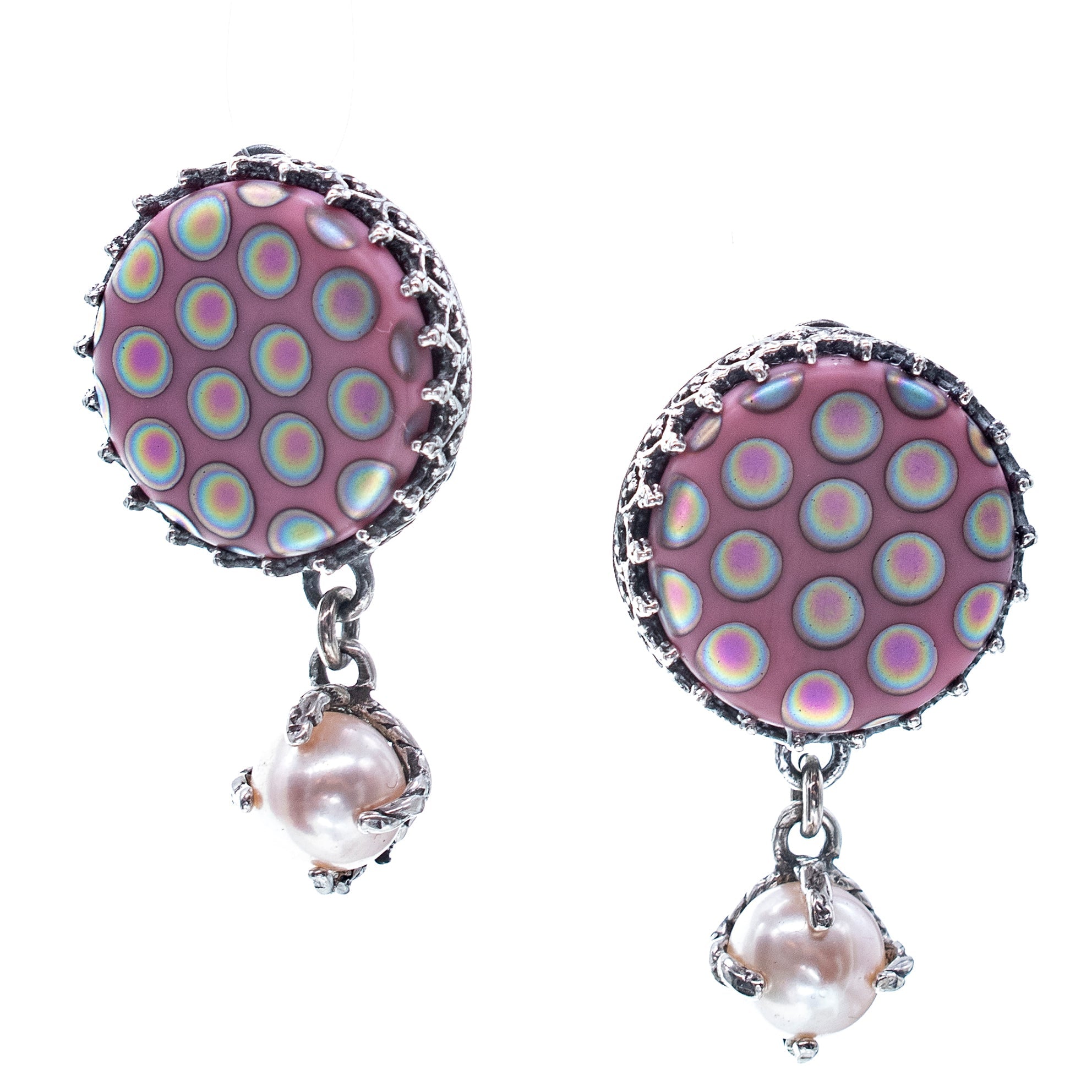 EC 25e31 pink polkadot ear clips