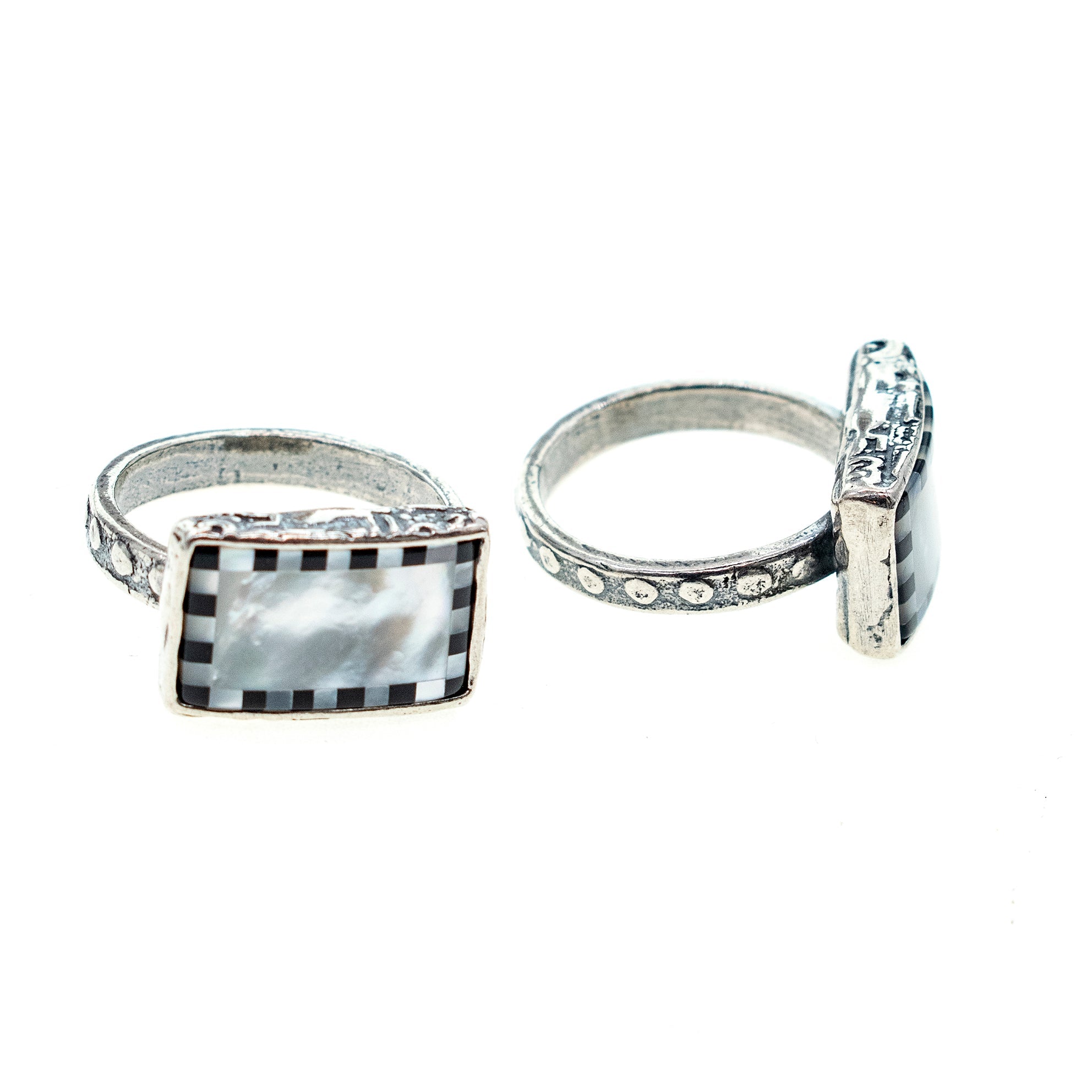 R 25b05 Checked Inlay Ring