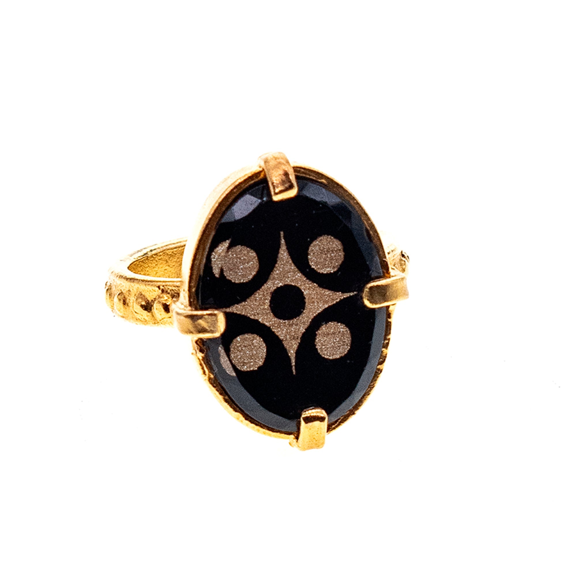 R 25g28B Black Star Intaglio Statement Ring