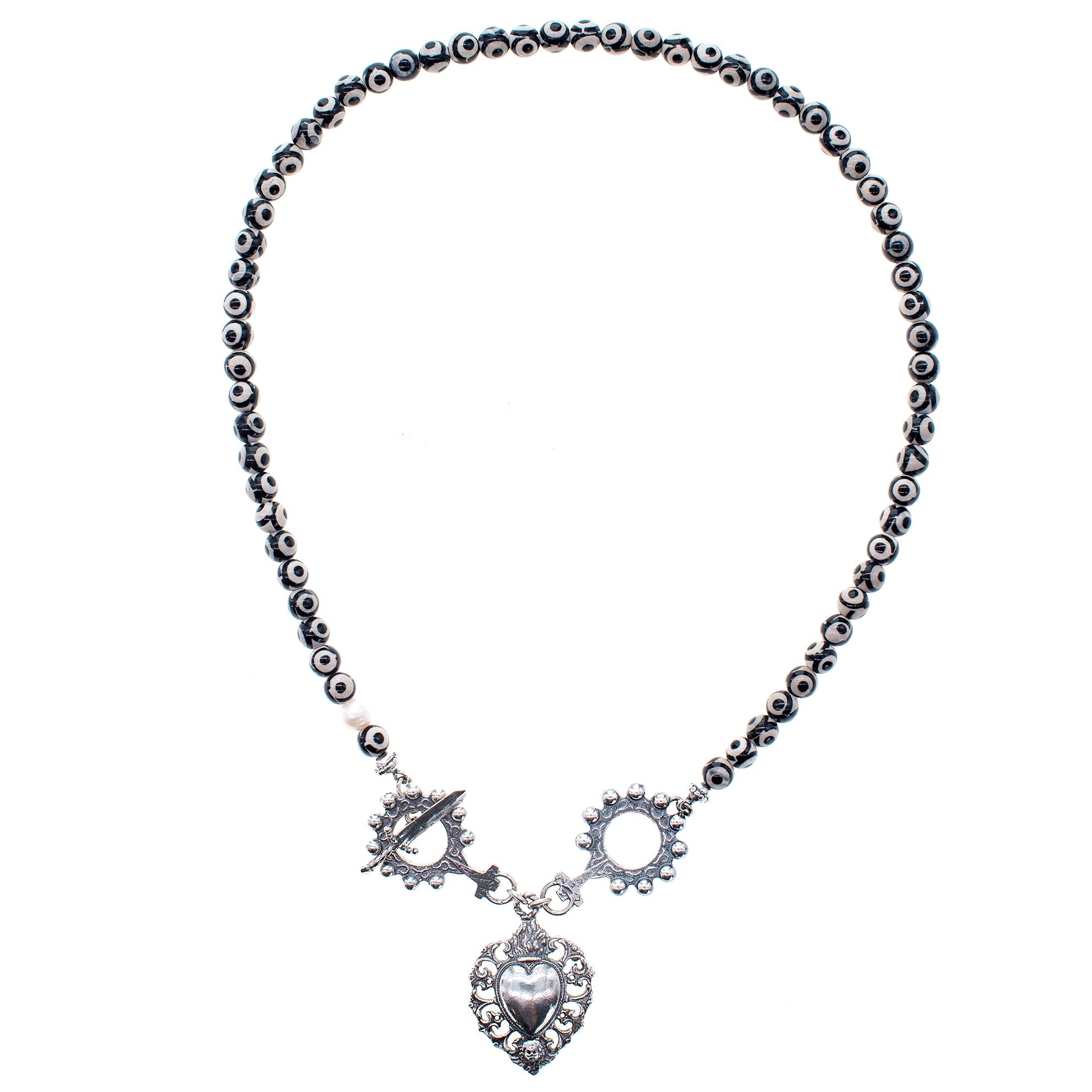 NK 25e10 Sacred Heart Beaded Necklace