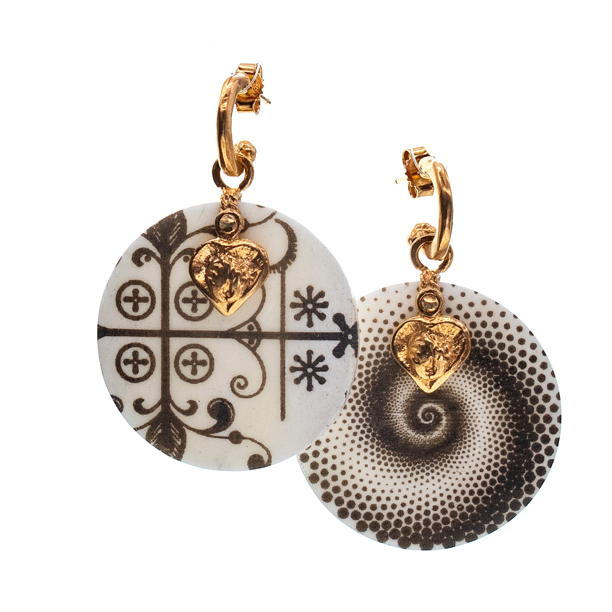 E 25g21 Engraved Bone Disc Earrings