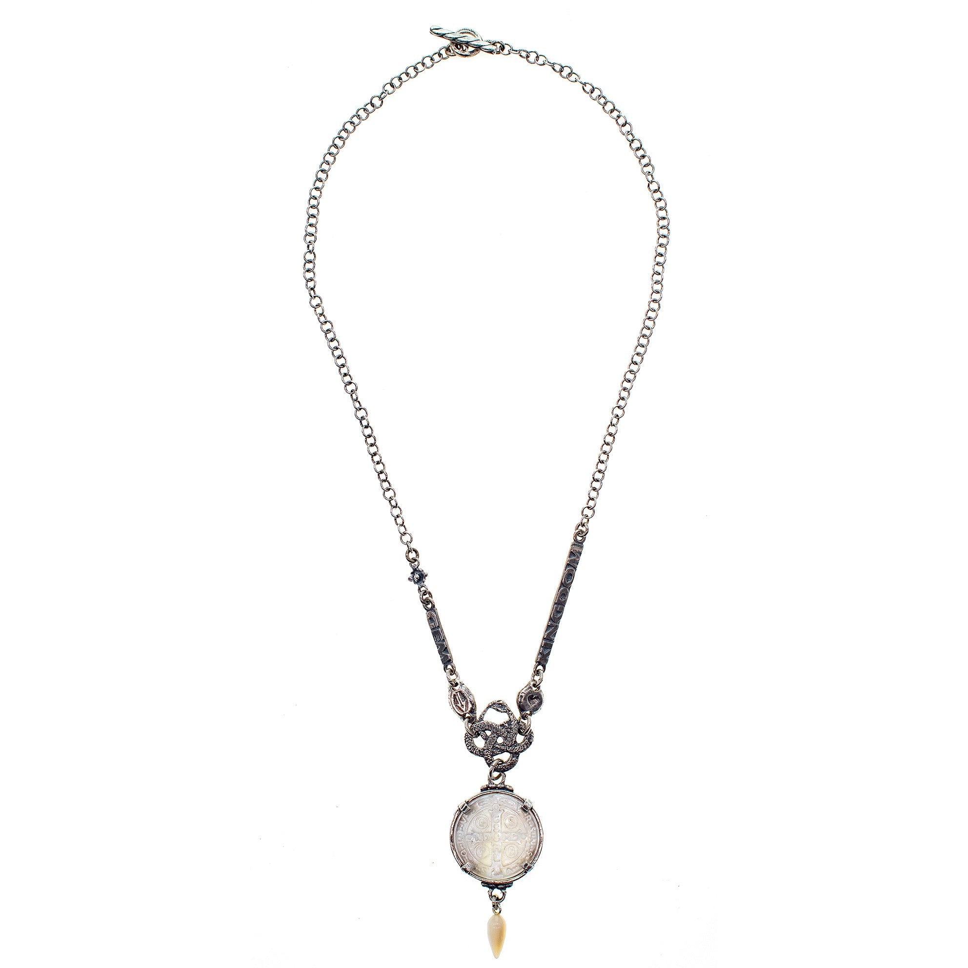 NK 24d28A white saint benedicte medaillion necklace
