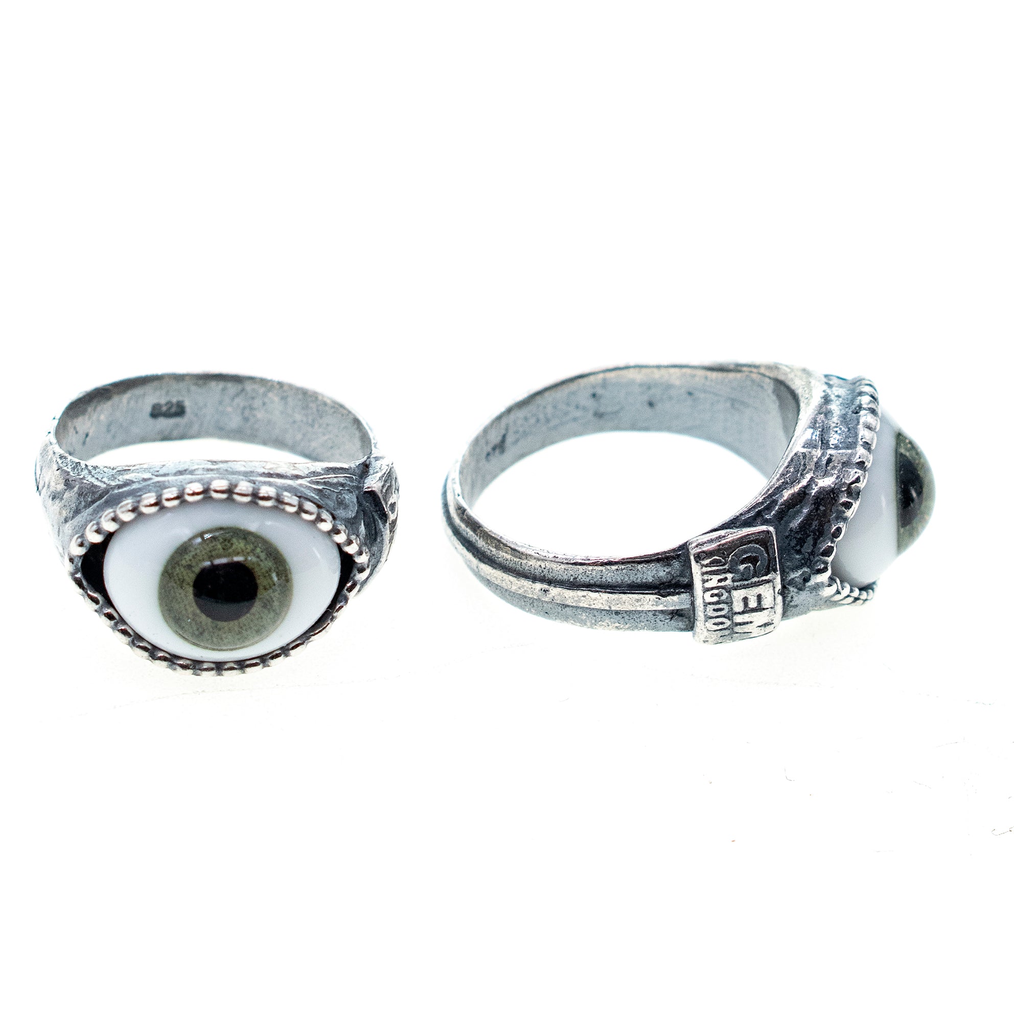 R25a07D small green Eye Love You ring