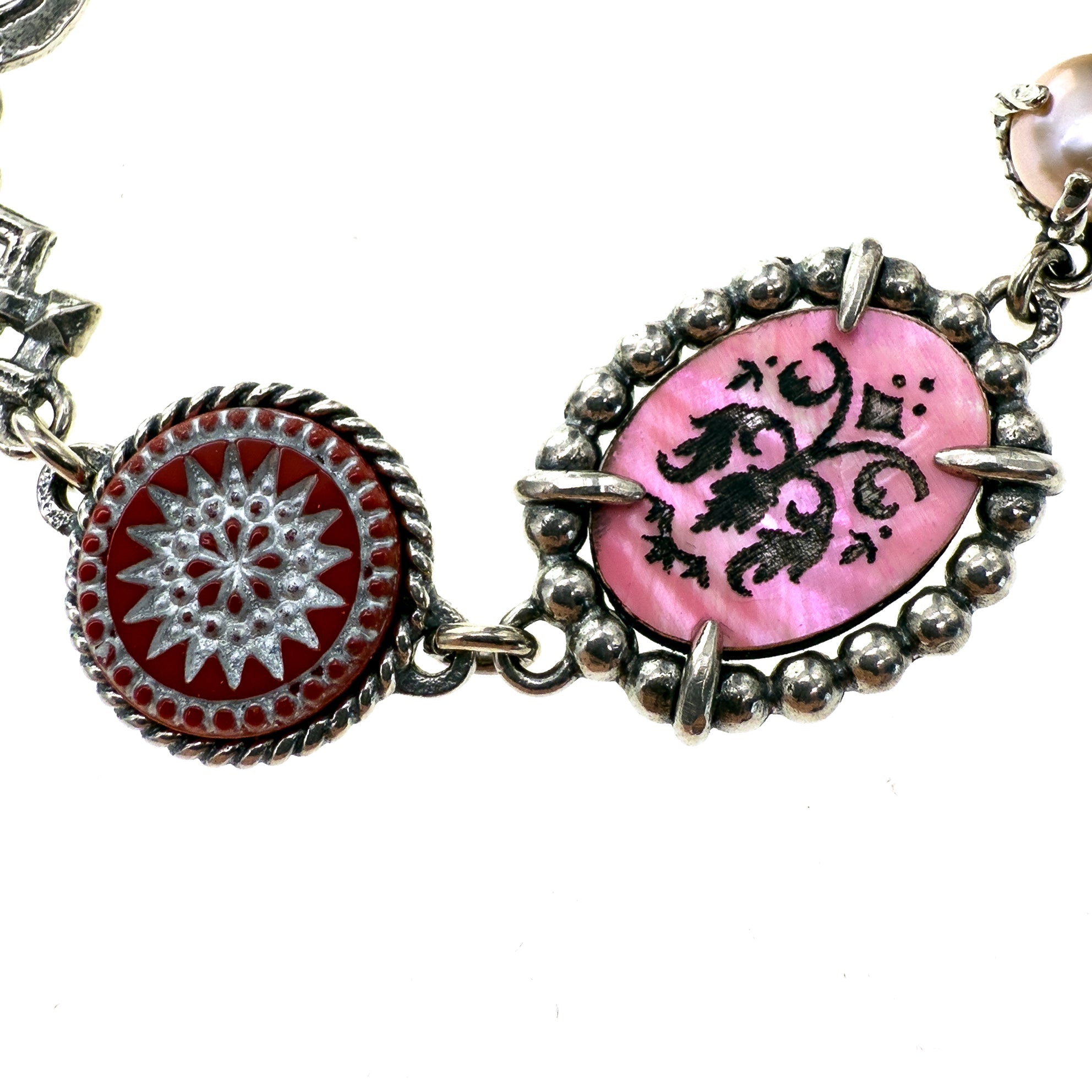 B 25e02 Pink Charm Bracelet