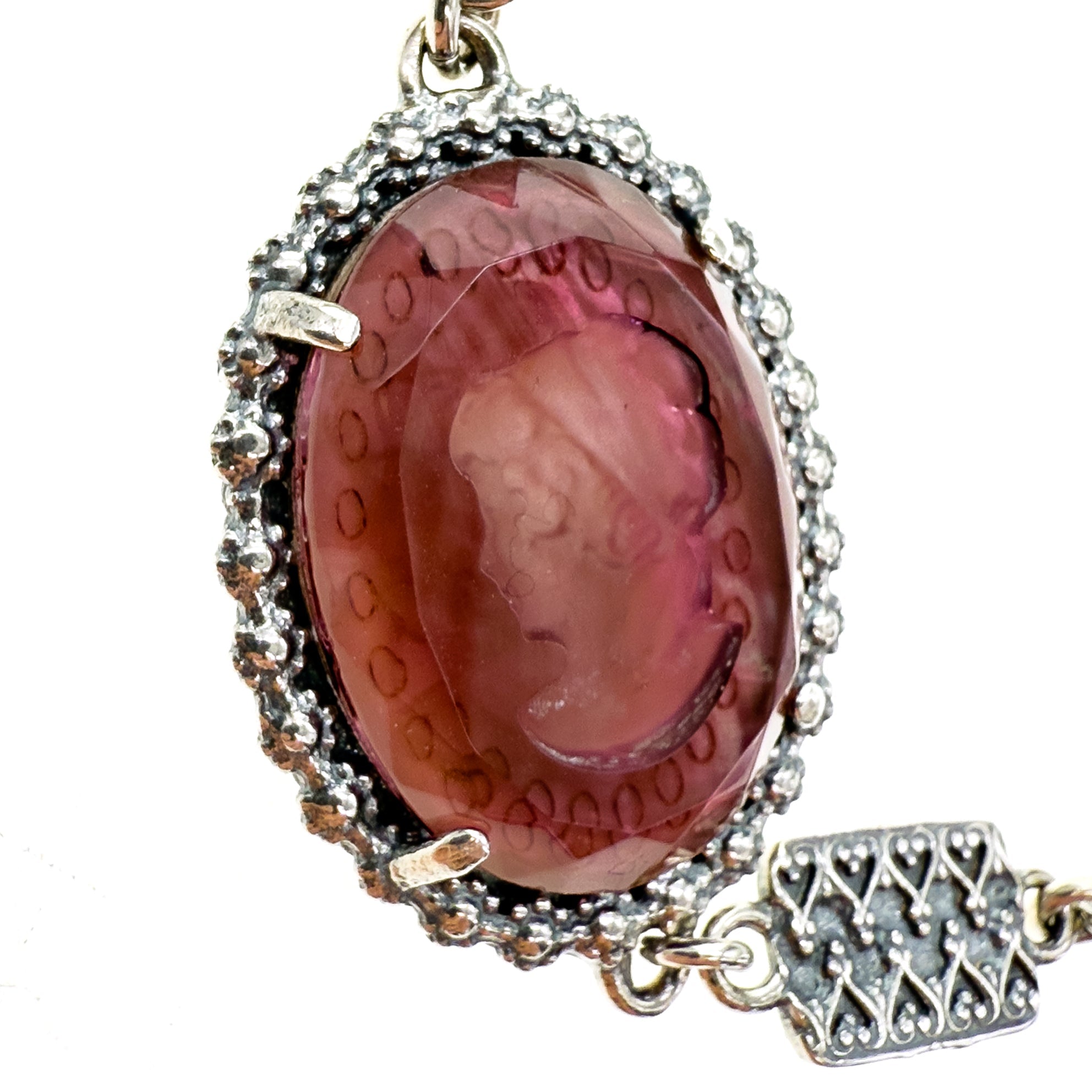 B 25e06 Mauve pink Cameo Bracelet