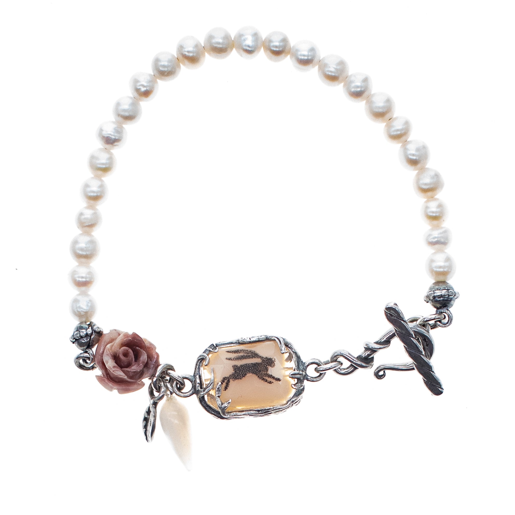 B 26a08 Vintage "Hare" Pearl Bracelet
