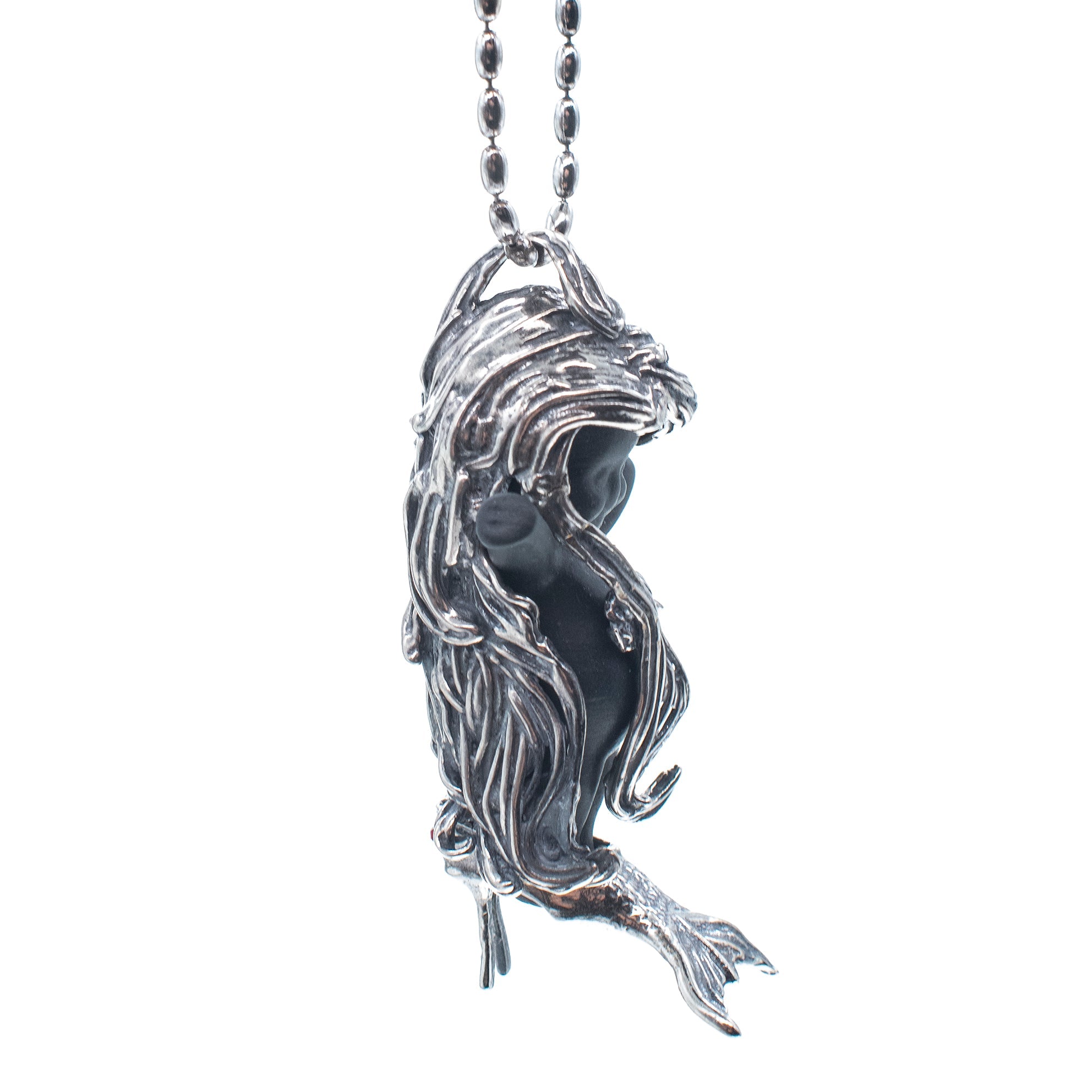 BS29B Happy Baby "Flipper" Black and silver Necklace