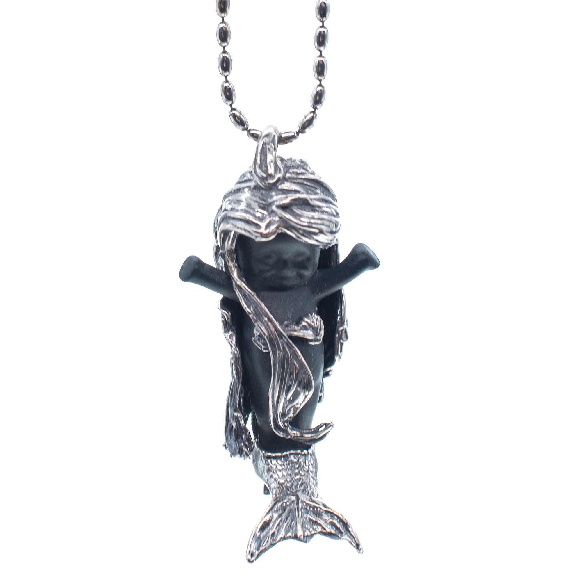 BS29B Happy Baby "Flipper" Black and silver Necklace