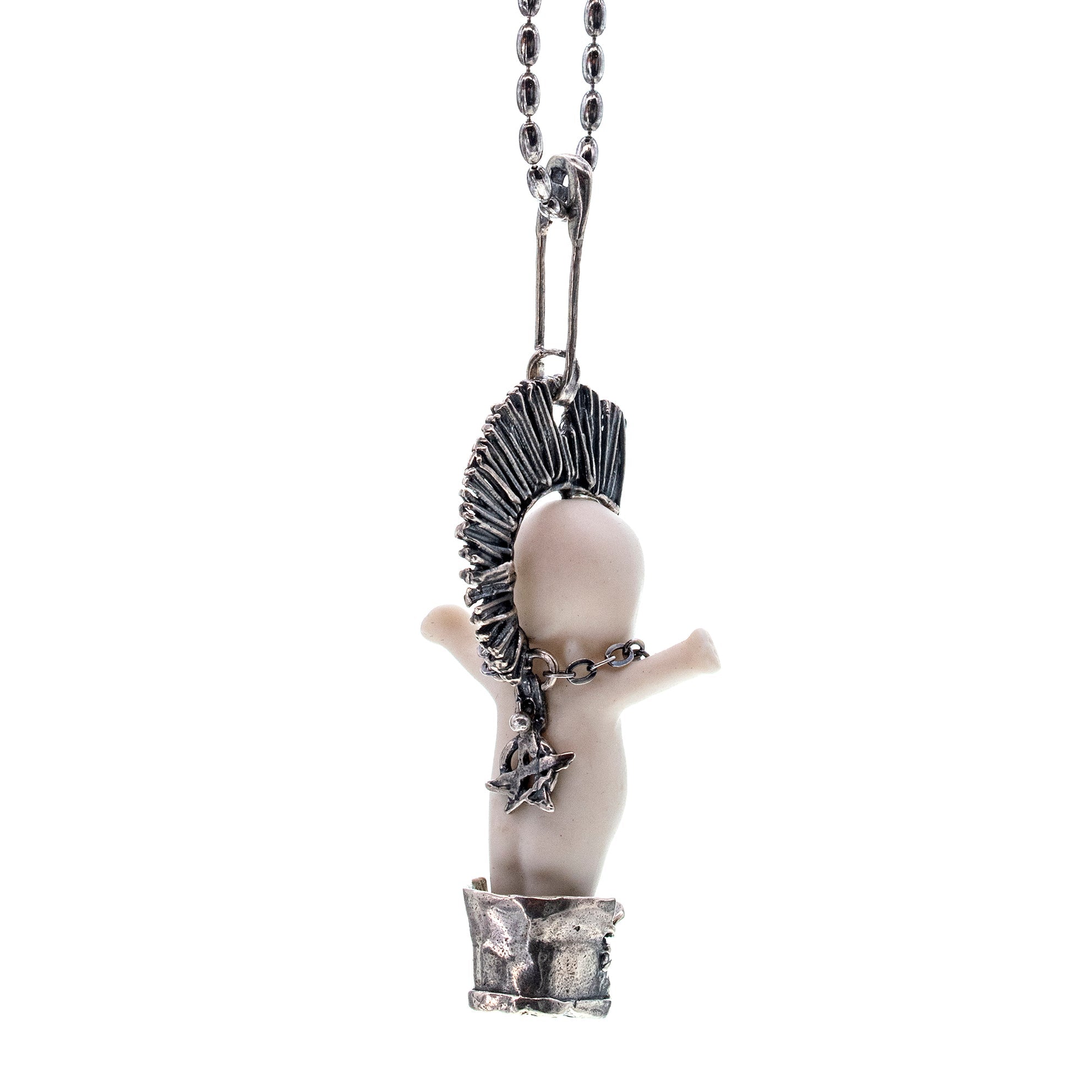 BS40A Happy Baby "Little Sid" white and silver Necklace