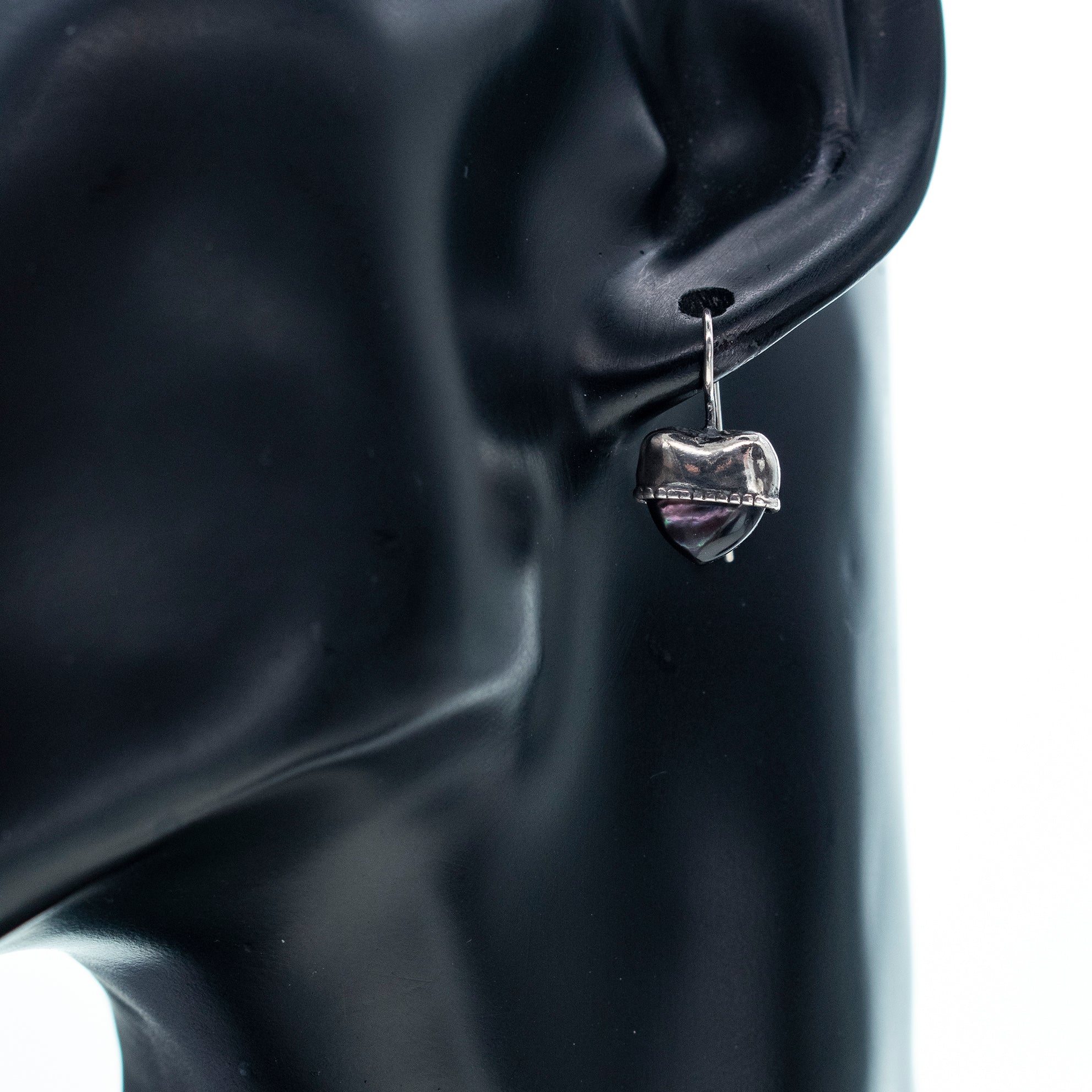 E 25a06B Eye Love You Little Heart Earrings Black Mother Of Pearl