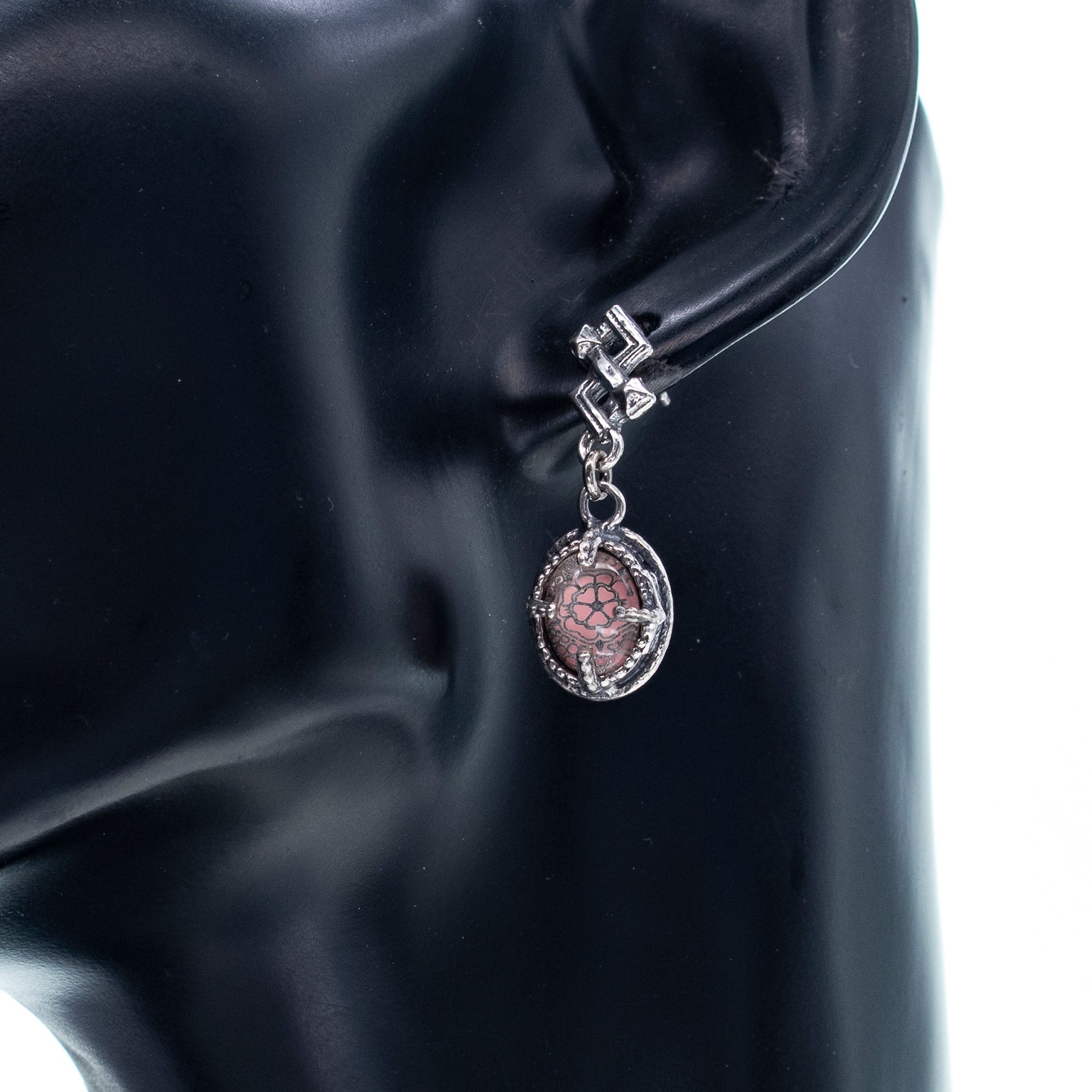 E 25e10A Pink Rose Drop Earrings