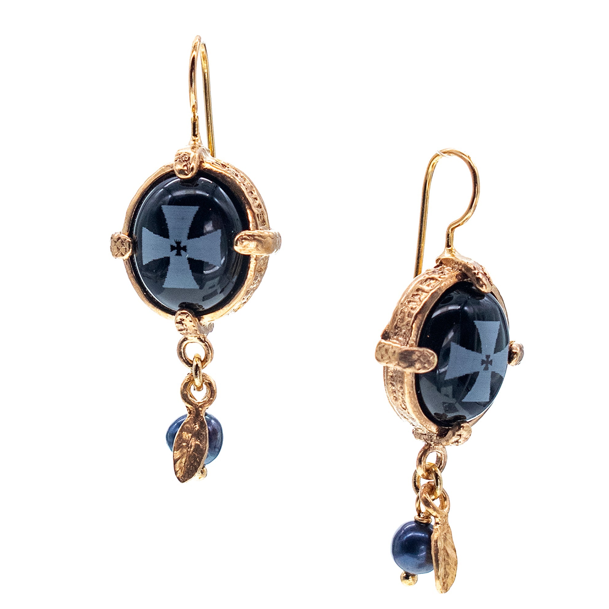 E 26g01 black onyx maltese cross earrings
