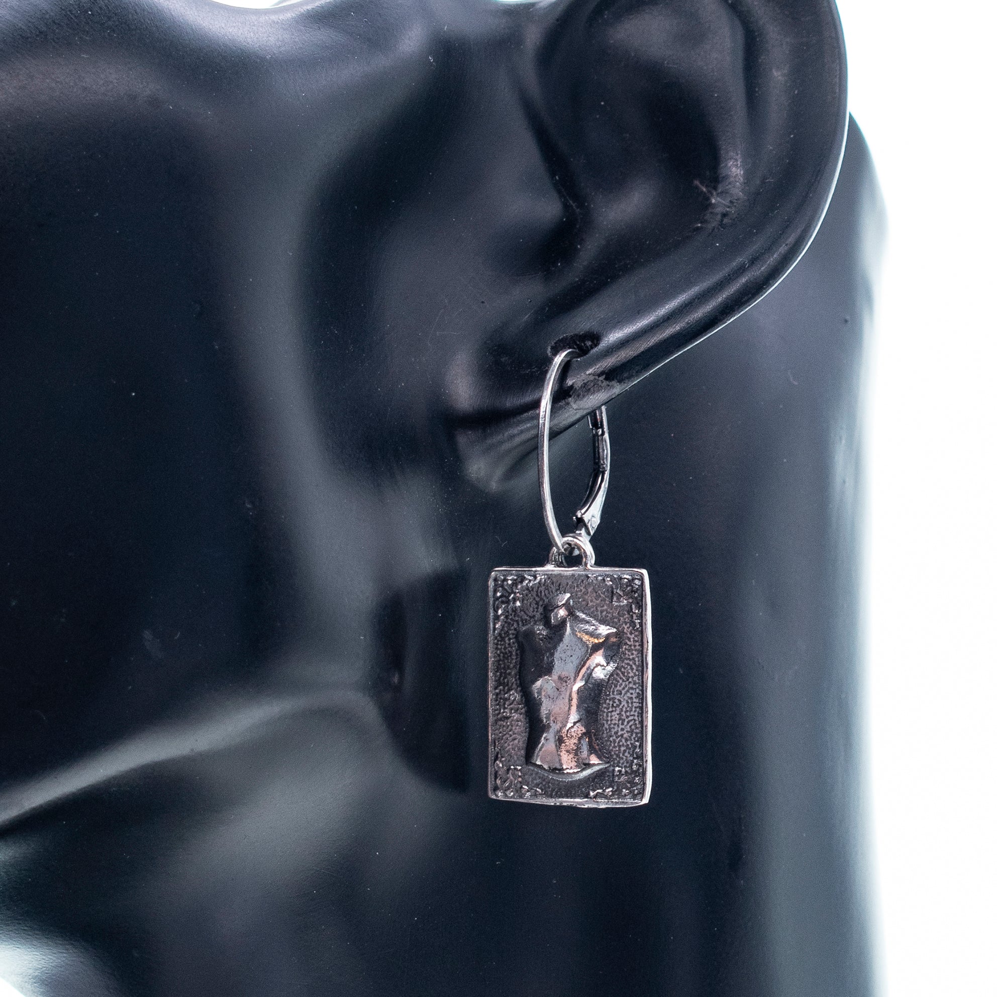 ES 25e24 Silver Male Torso "Ex Voto" Single Earring