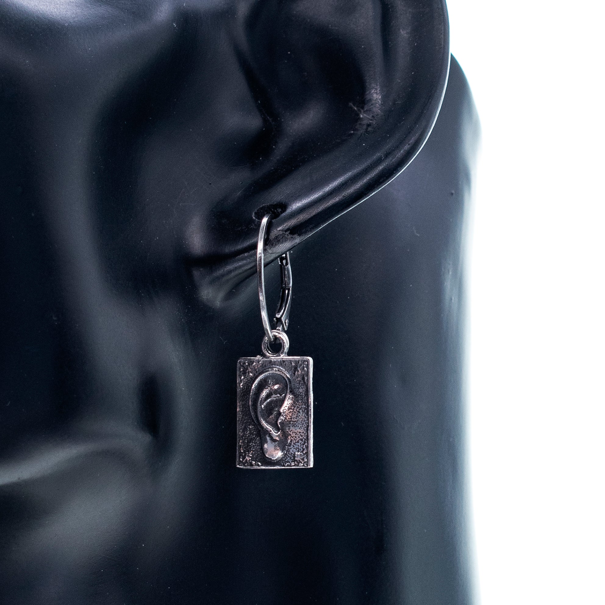 ES 25e27 Silver Ear "Ex Voto" Single Earring