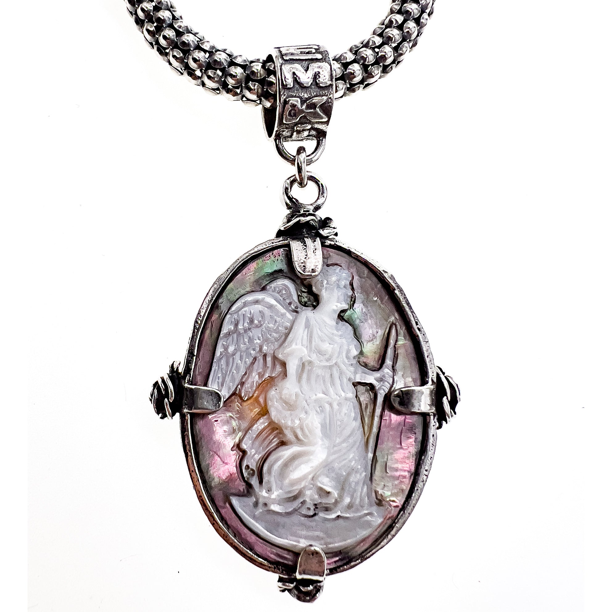 NK 24d01B black pearl cameo necklace