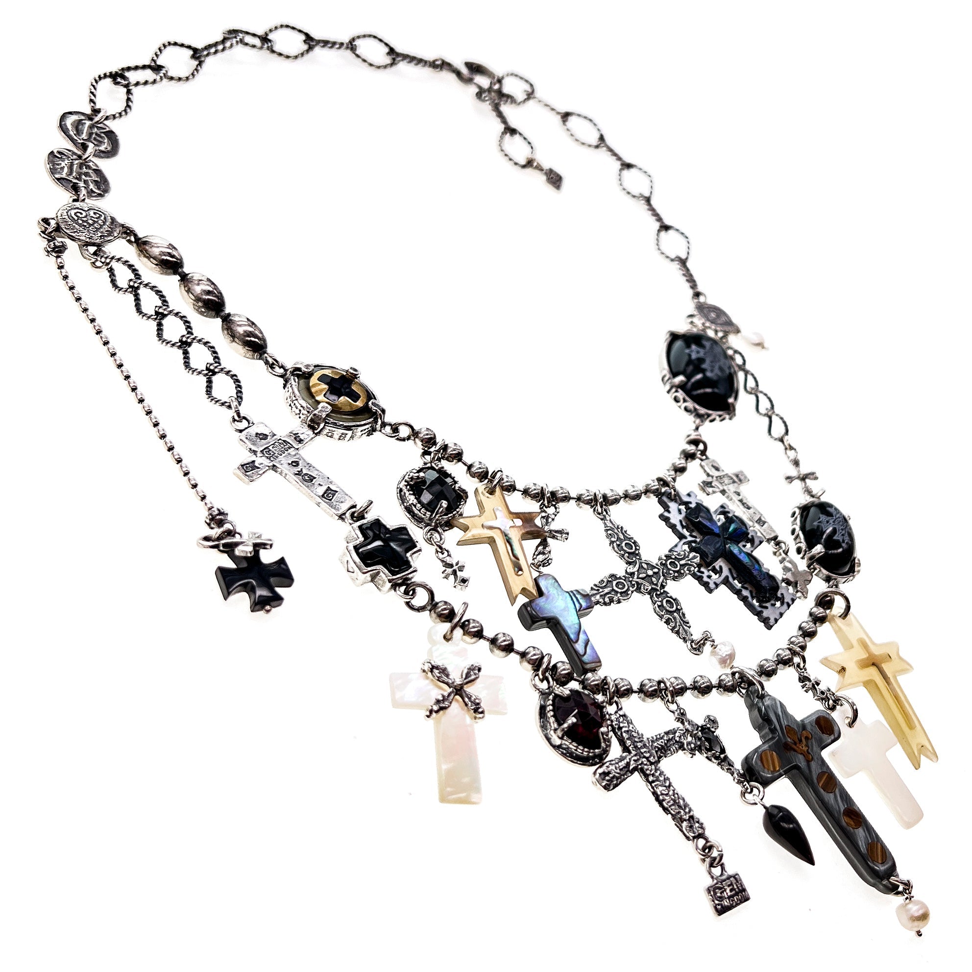 NK 24d03 Sacred Relics Necklace