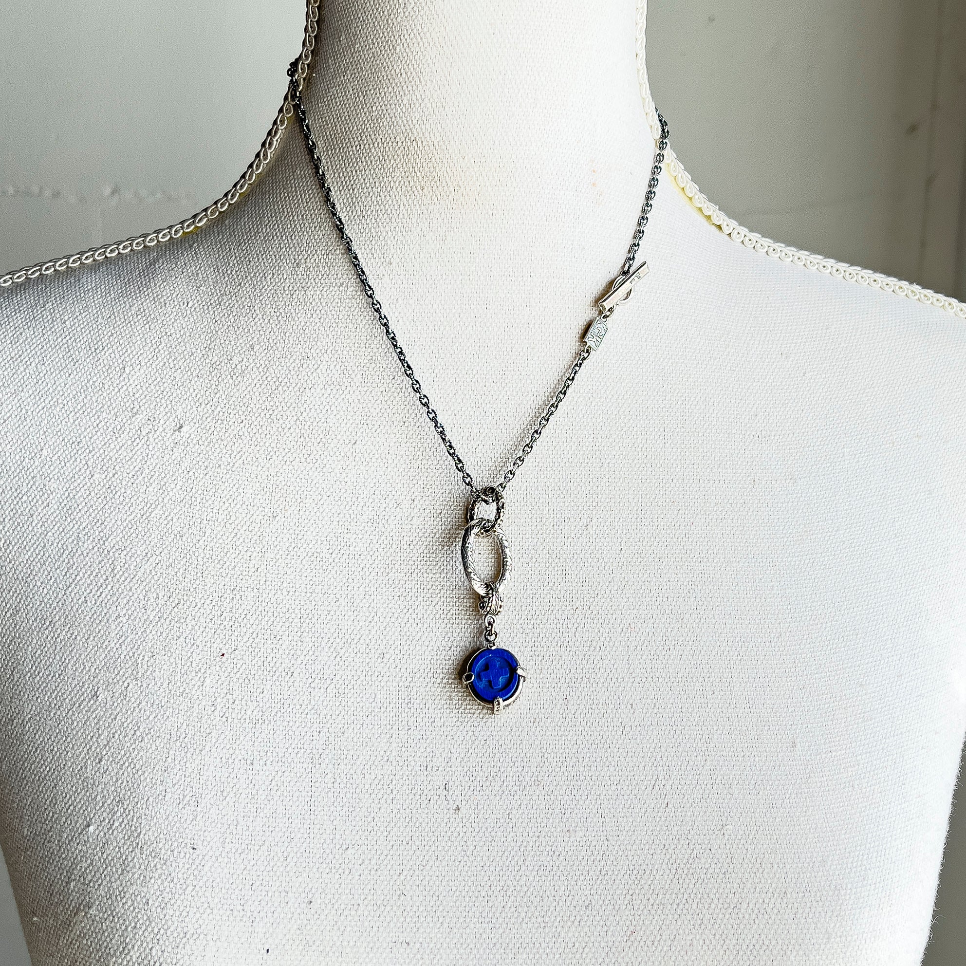 NK 24e07 Rebel Rebel blue lapis necklace